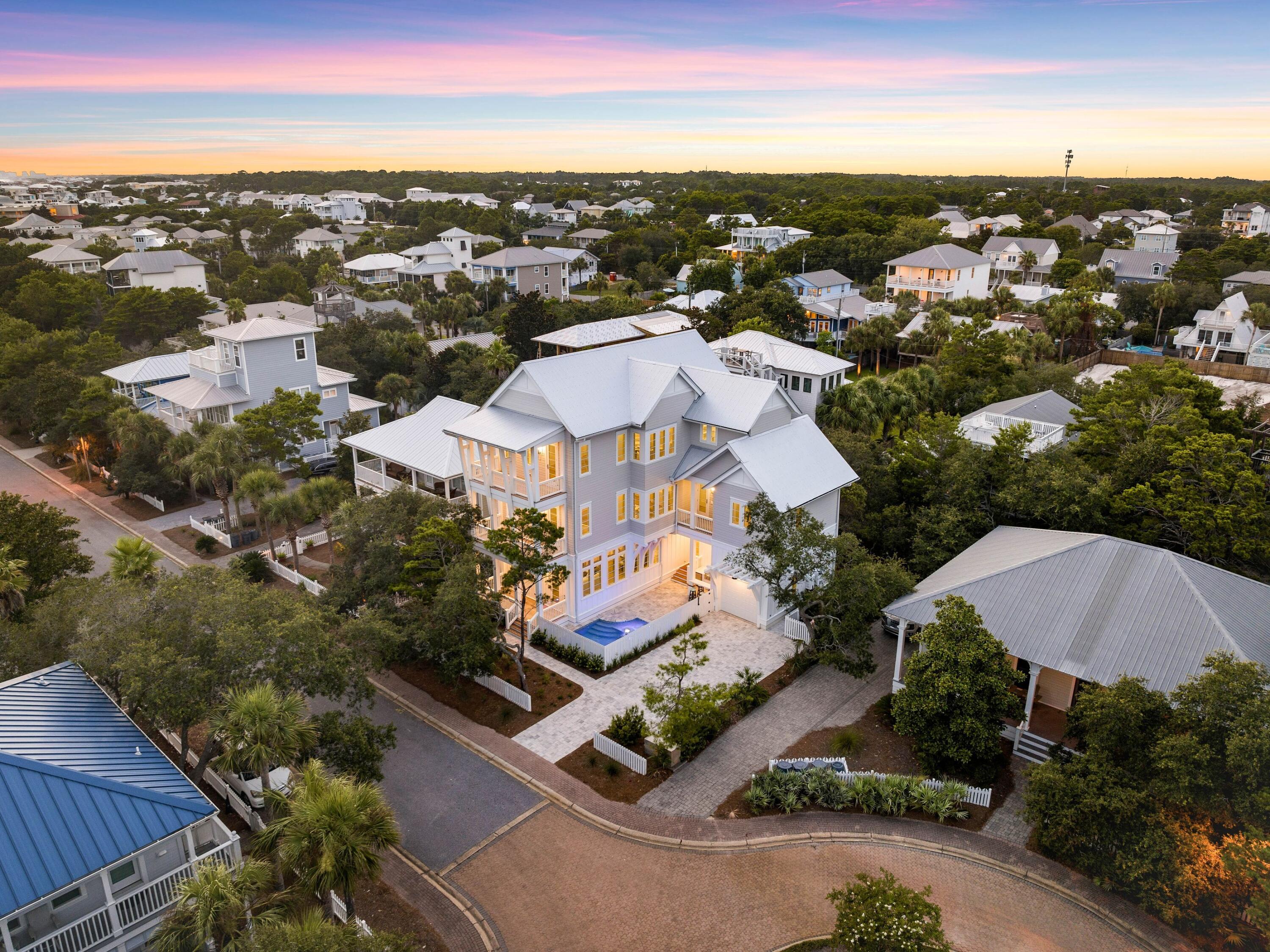 OLD FLORIDA BEACH - Residential