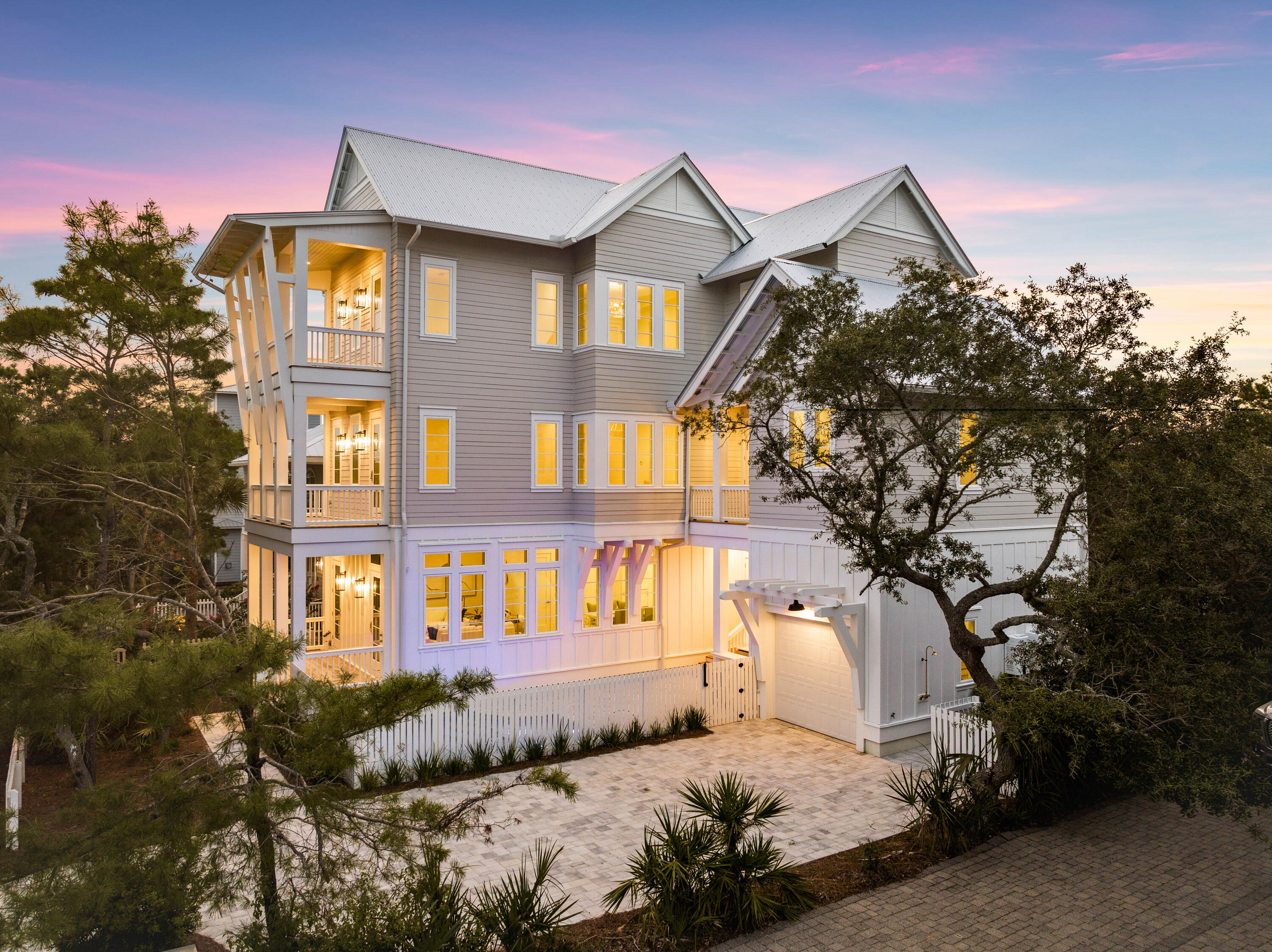 OLD FLORIDA BEACH - Residential