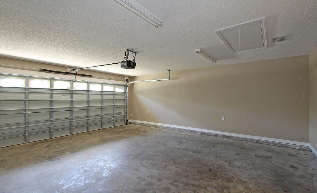 CRESTVIEW - Residential