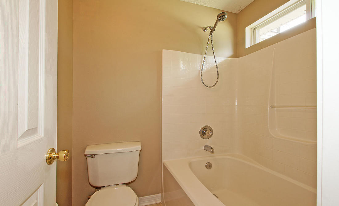 CRESTVIEW - Residential