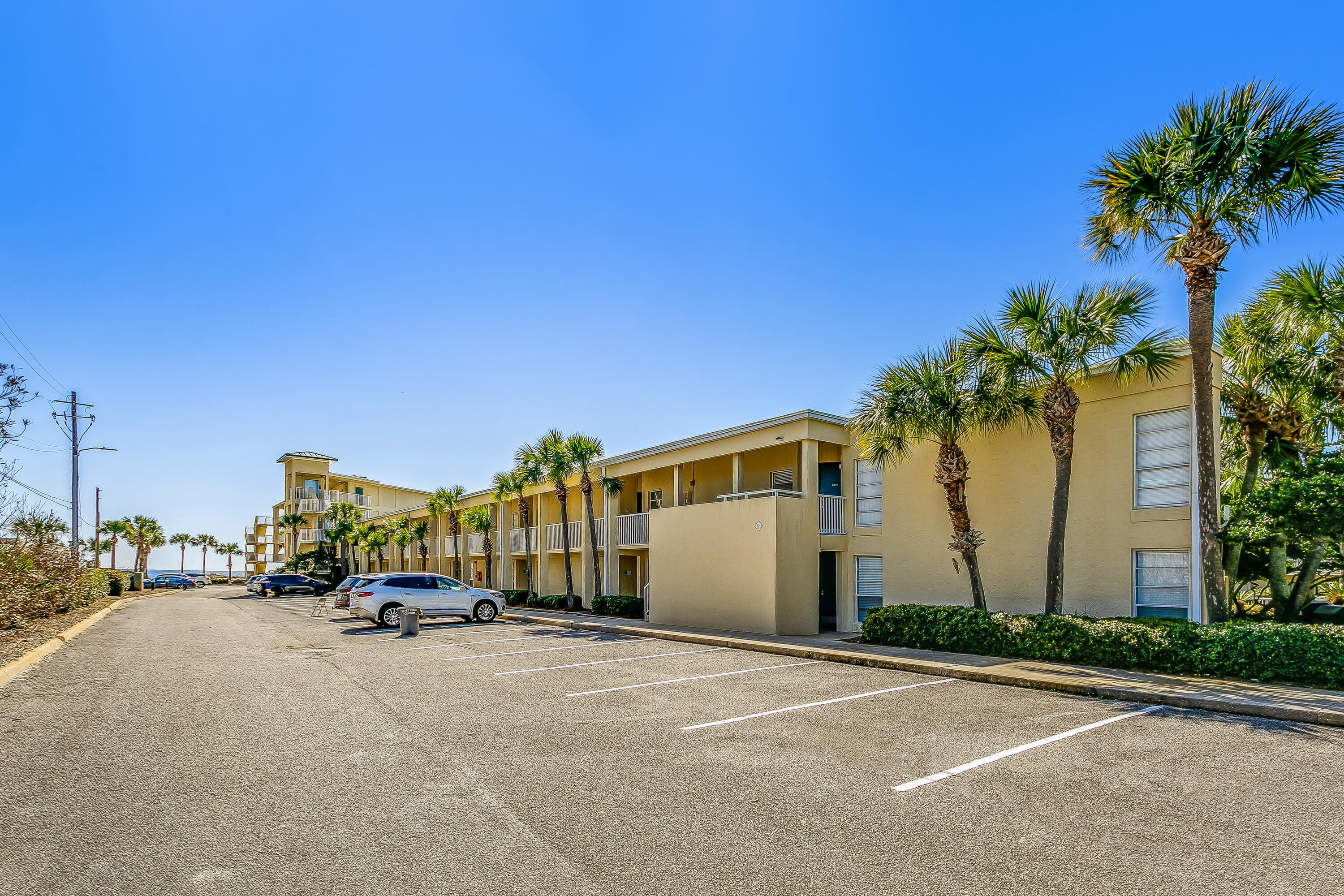 SILVER DUNES CONDO - Residential
