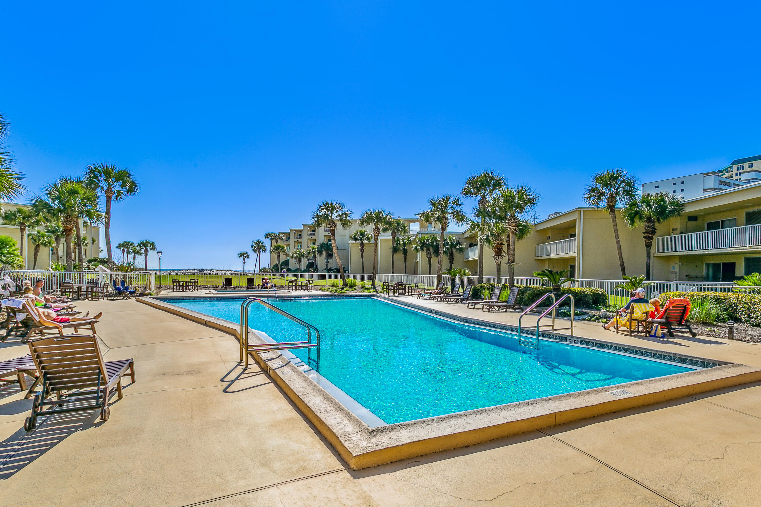 SILVER DUNES CONDO - Residential