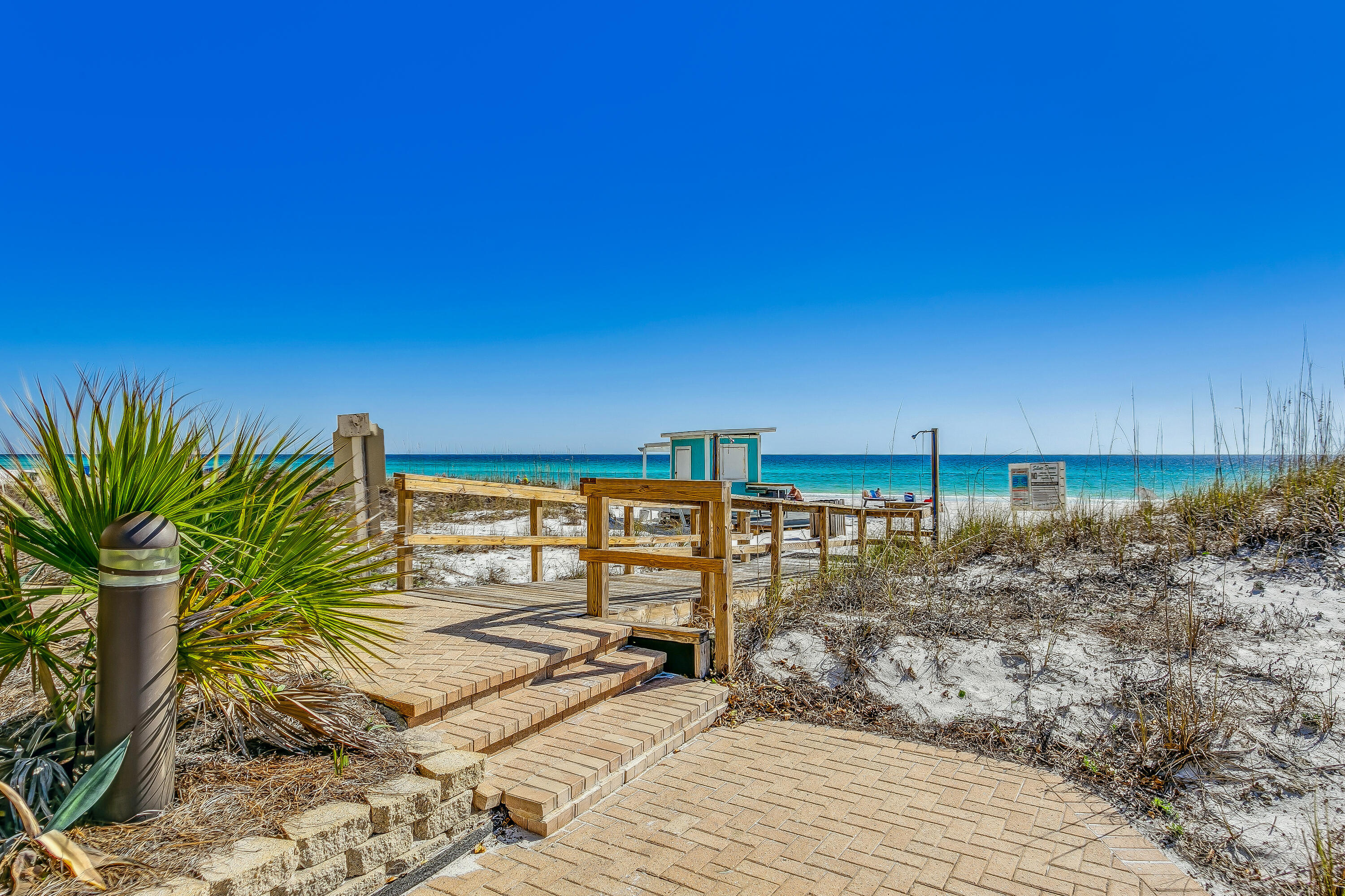 SILVER DUNES CONDO - Residential