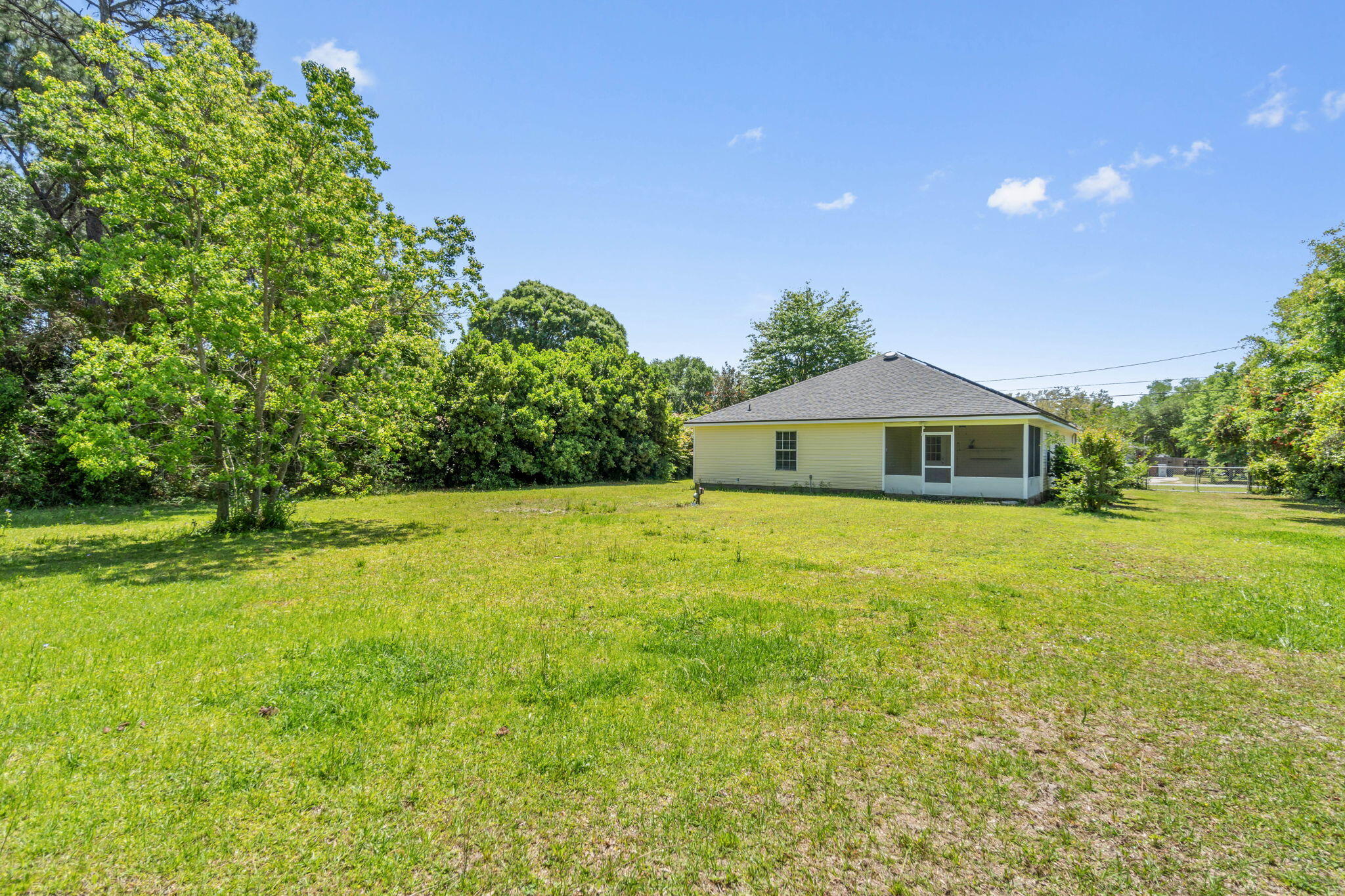 NAVARRE S/D 2ND ADDN - Residential