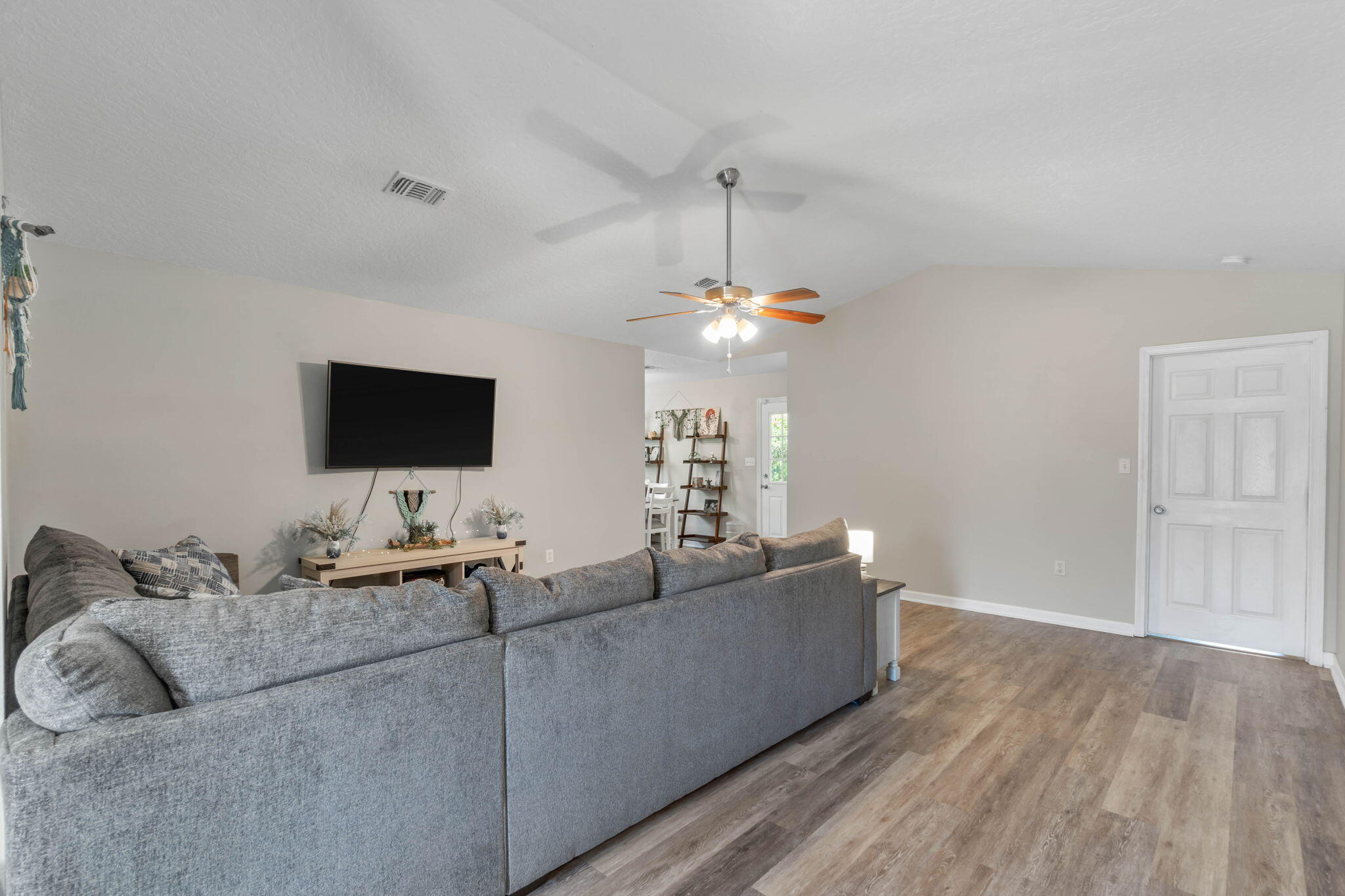 NAVARRE S/D 2ND ADDN - Residential