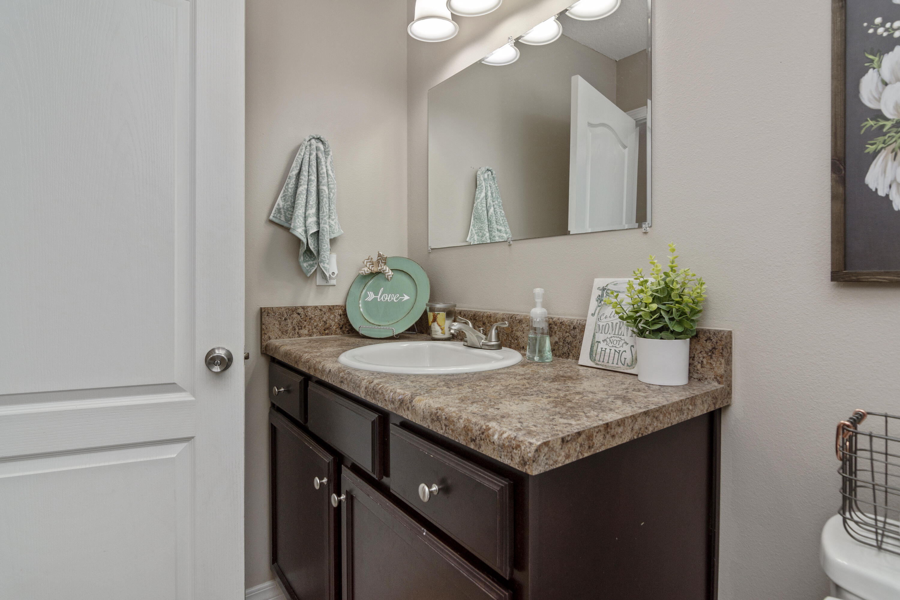 OAKWOOD LAKES ESTATES - Residential