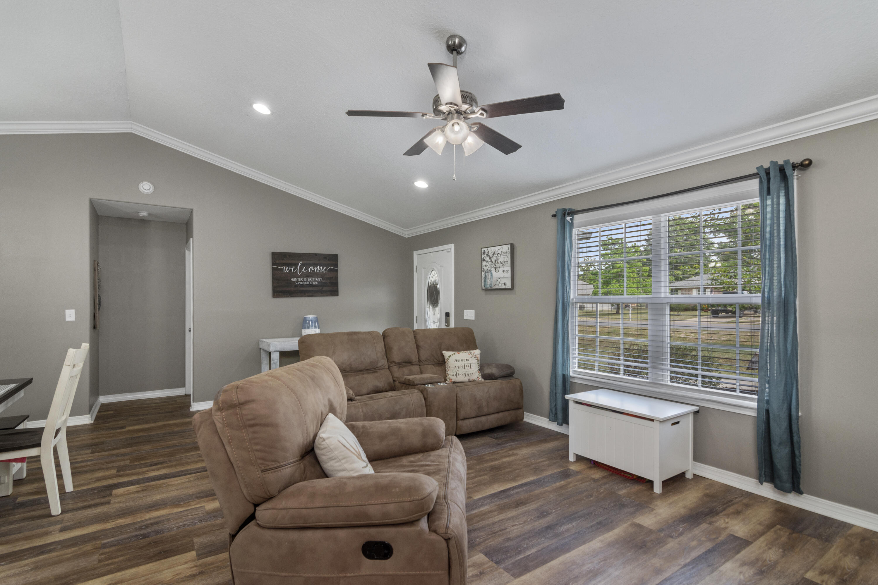 OAKWOOD LAKES ESTATES - Residential