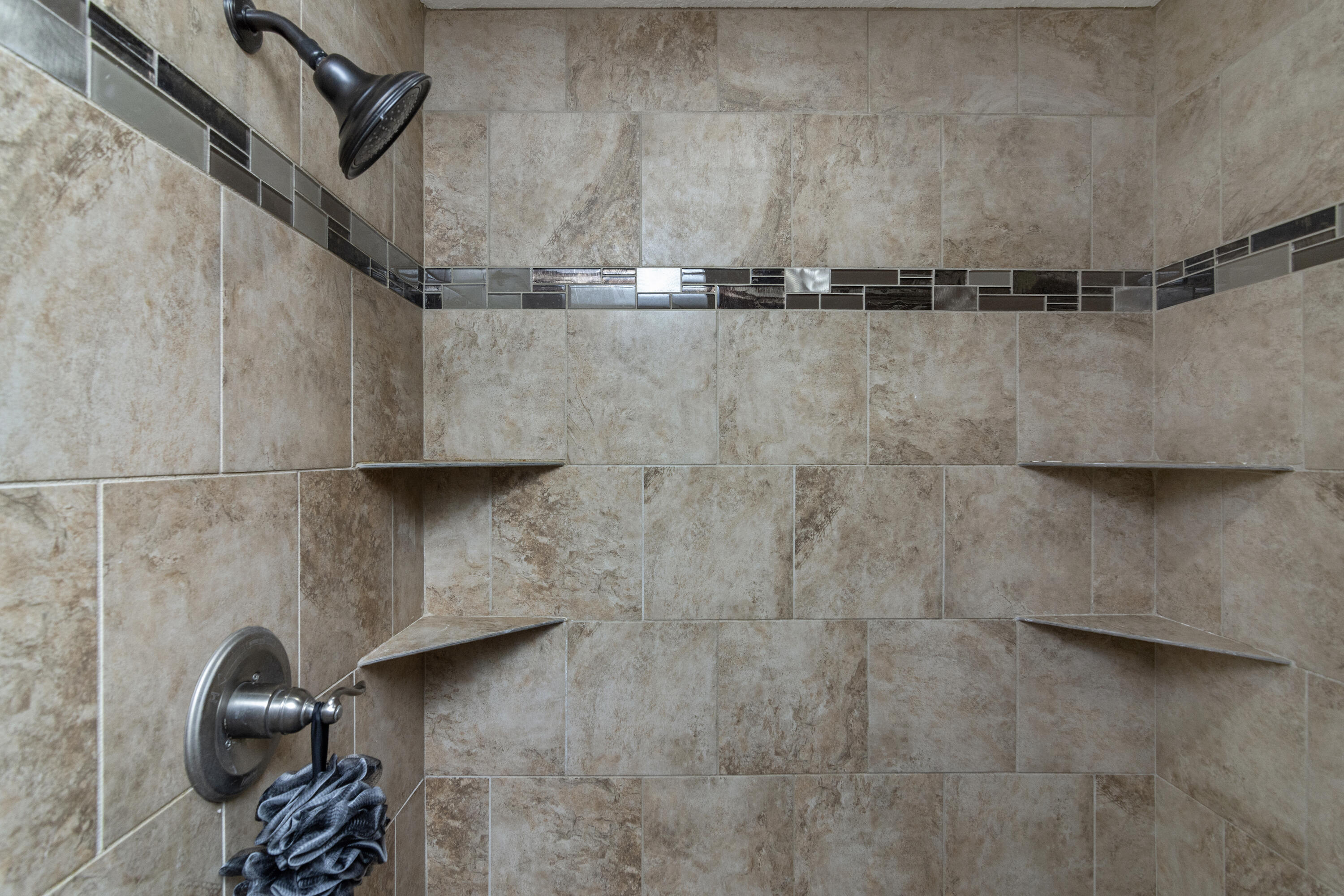 OAKWOOD LAKES ESTATES - Residential