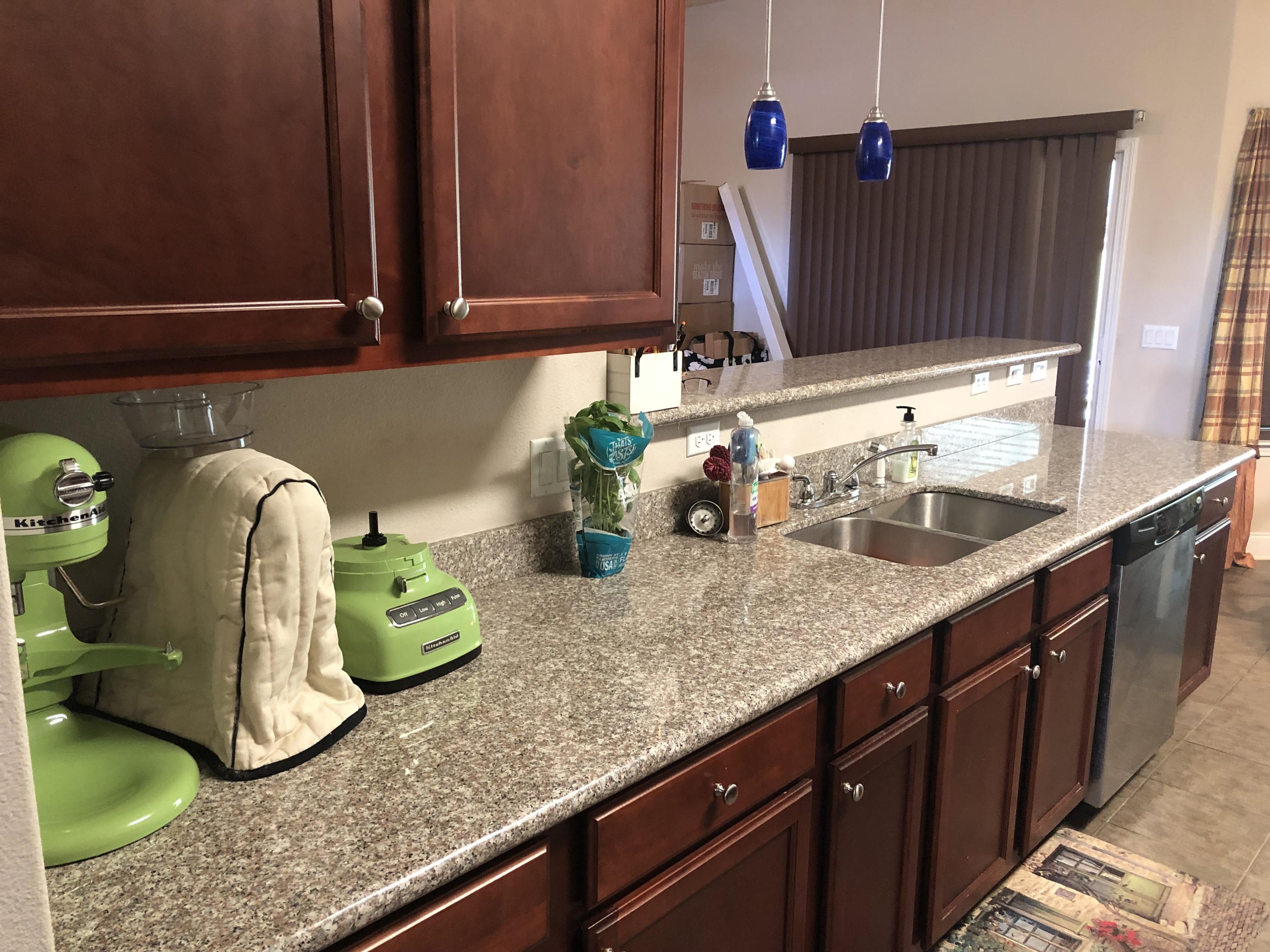 SILVER SPRINGS EST - Residential