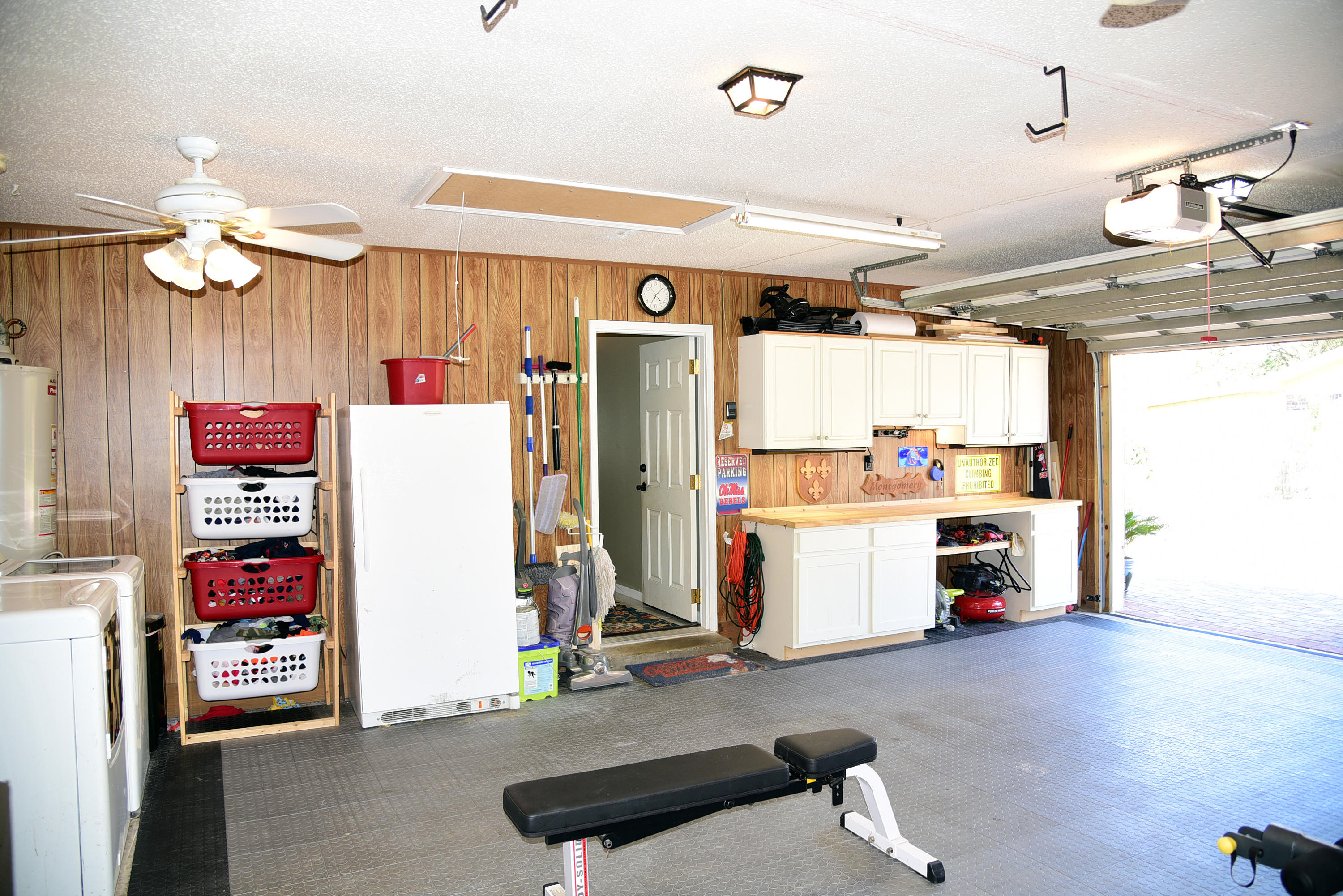 TANGLEWOOD S/D 1ST ADDN - Residential