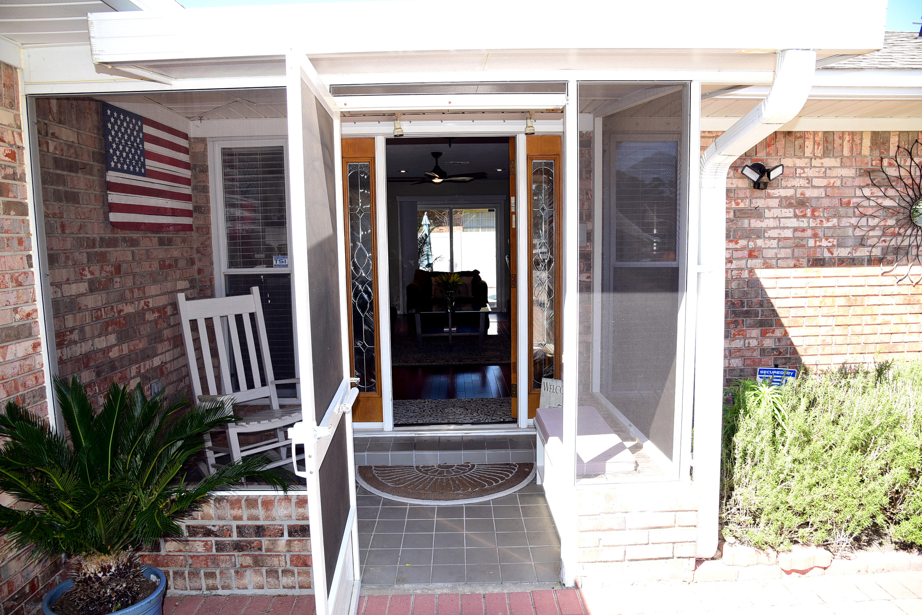 TANGLEWOOD S/D 1ST ADDN - Residential