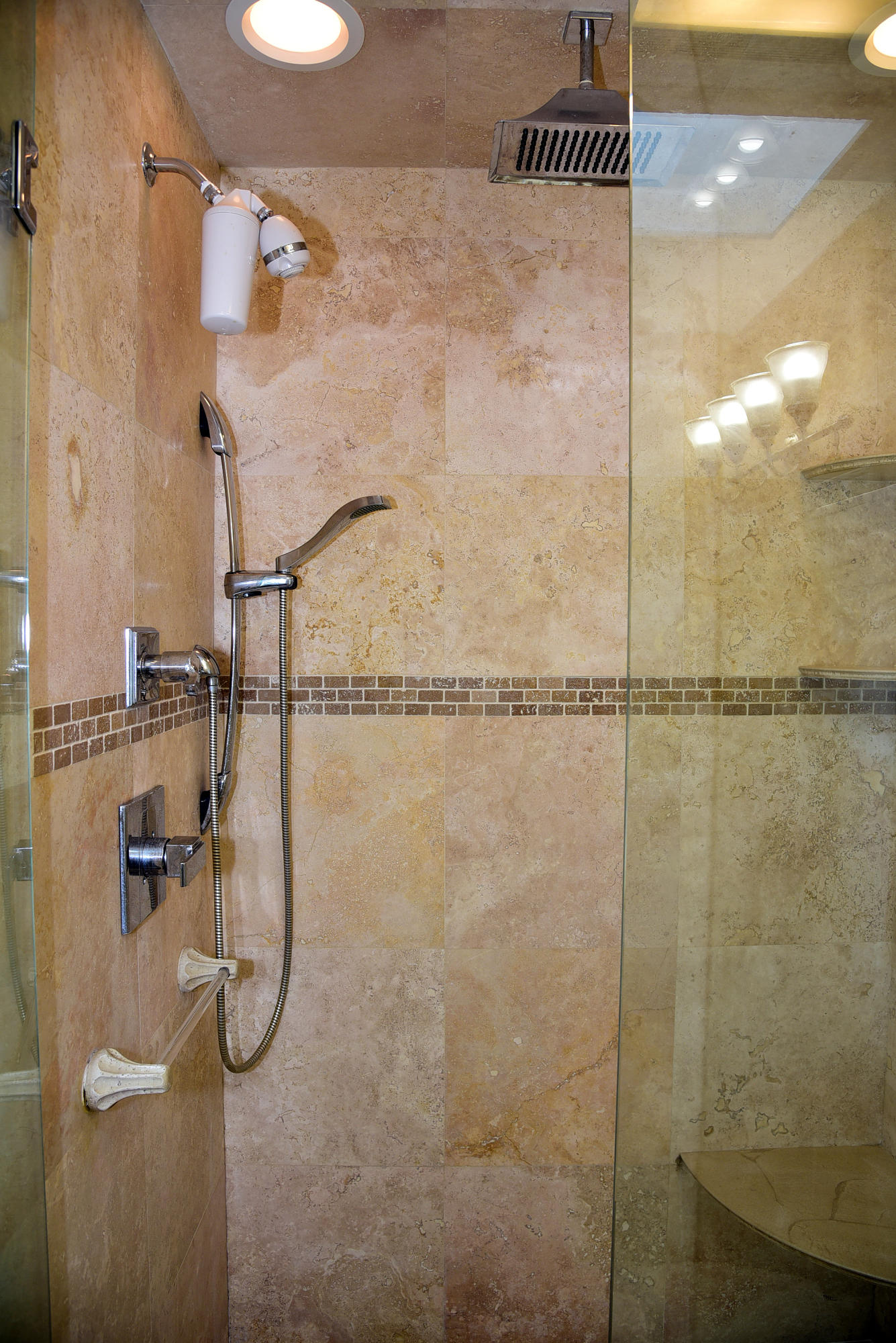 TANGLEWOOD S/D 1ST ADDN - Residential