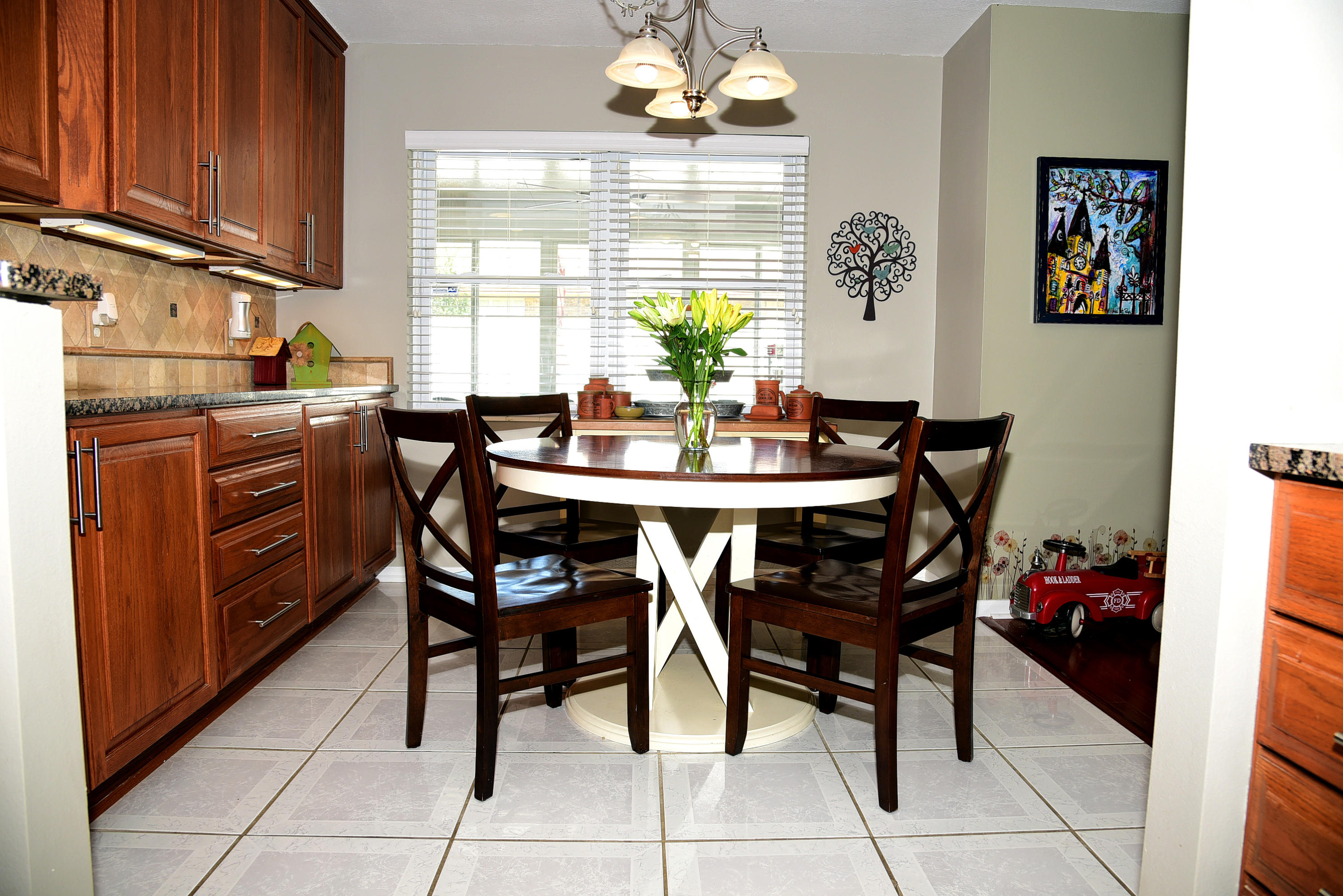 TANGLEWOOD S/D 1ST ADDN - Residential