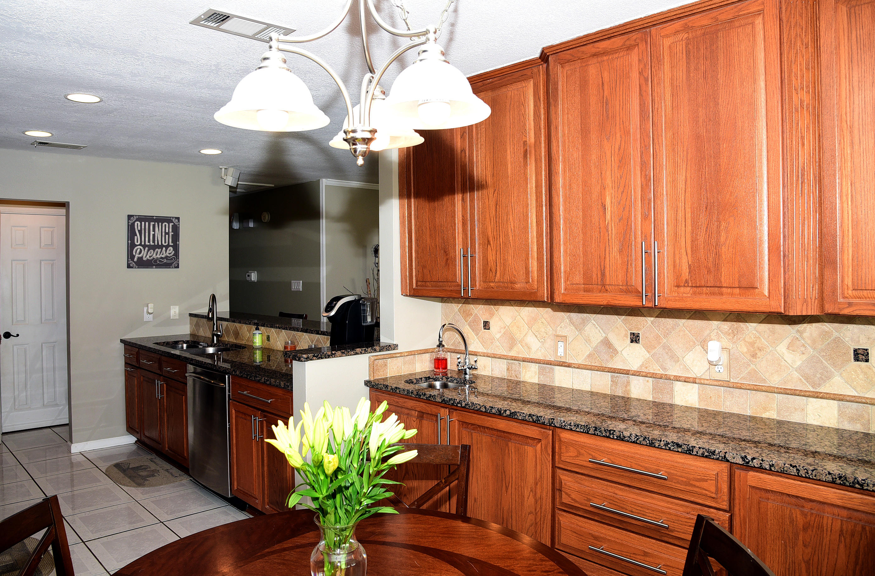 TANGLEWOOD S/D 1ST ADDN - Residential