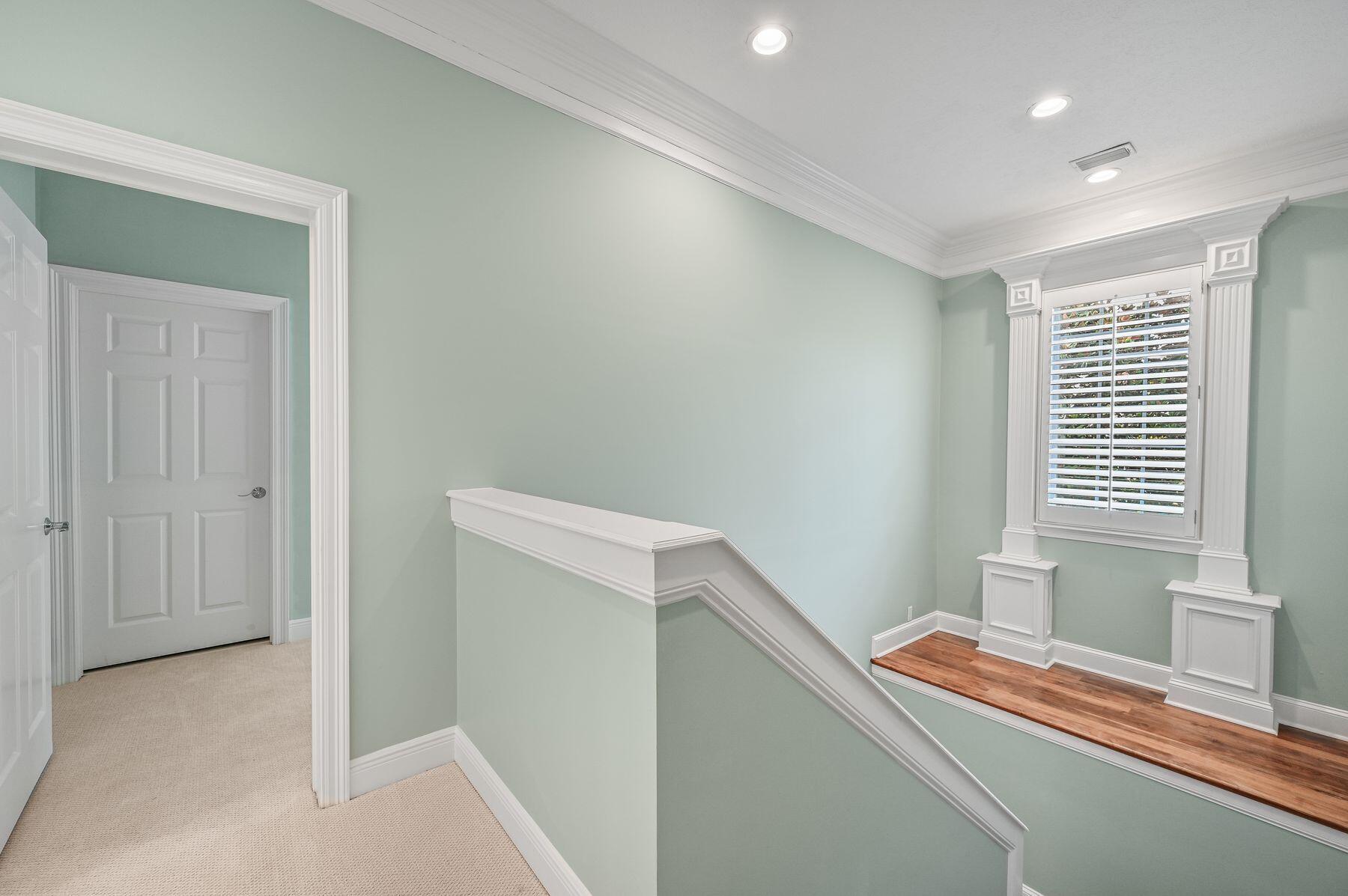 ISLAND GREEN - Residential