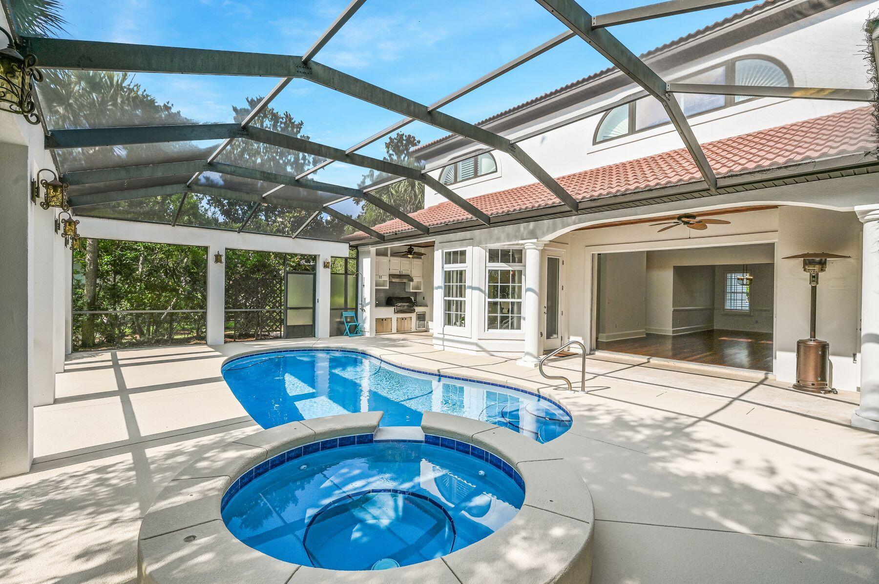 ISLAND GREEN - Residential