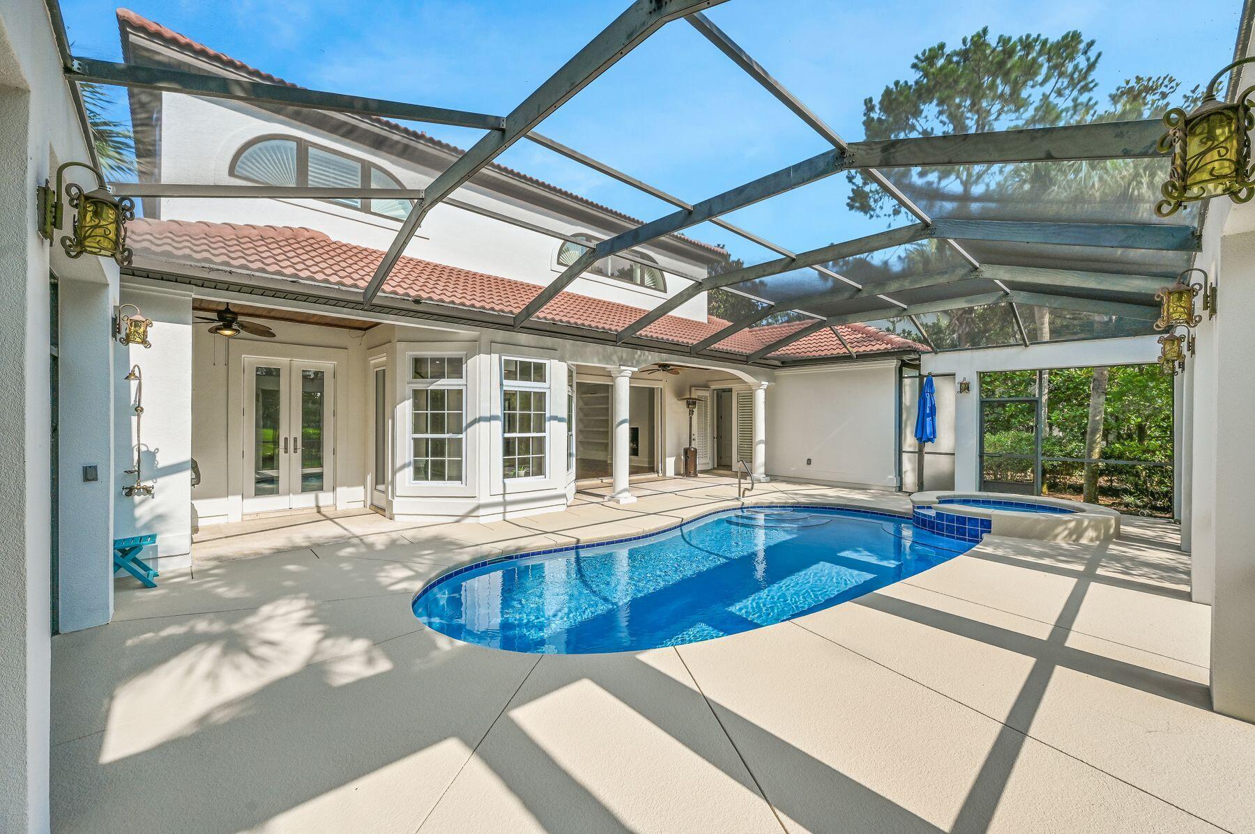 ISLAND GREEN - Residential