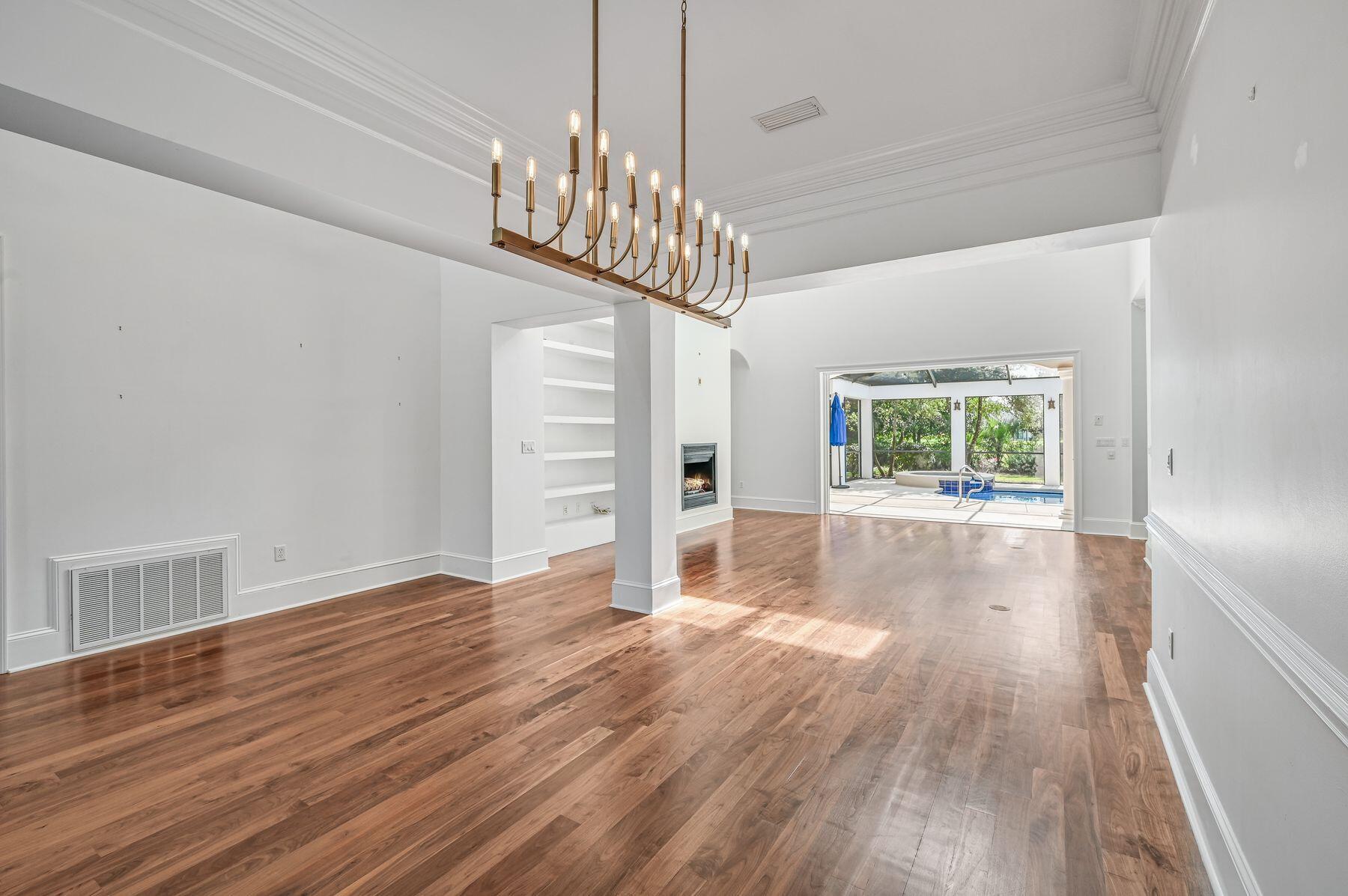 ISLAND GREEN - Residential