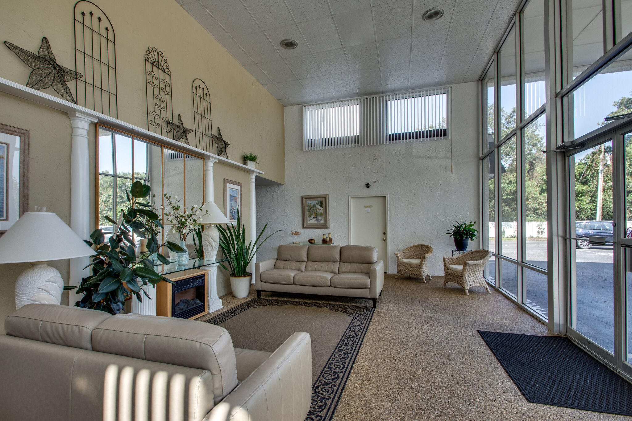 VALENCIA CONDO - Residential