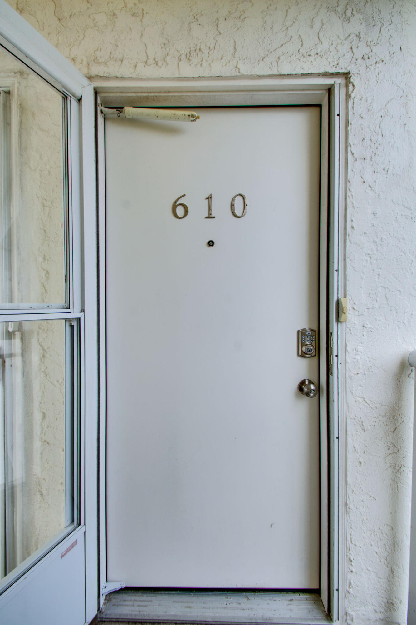 VALENCIA CONDO - Residential