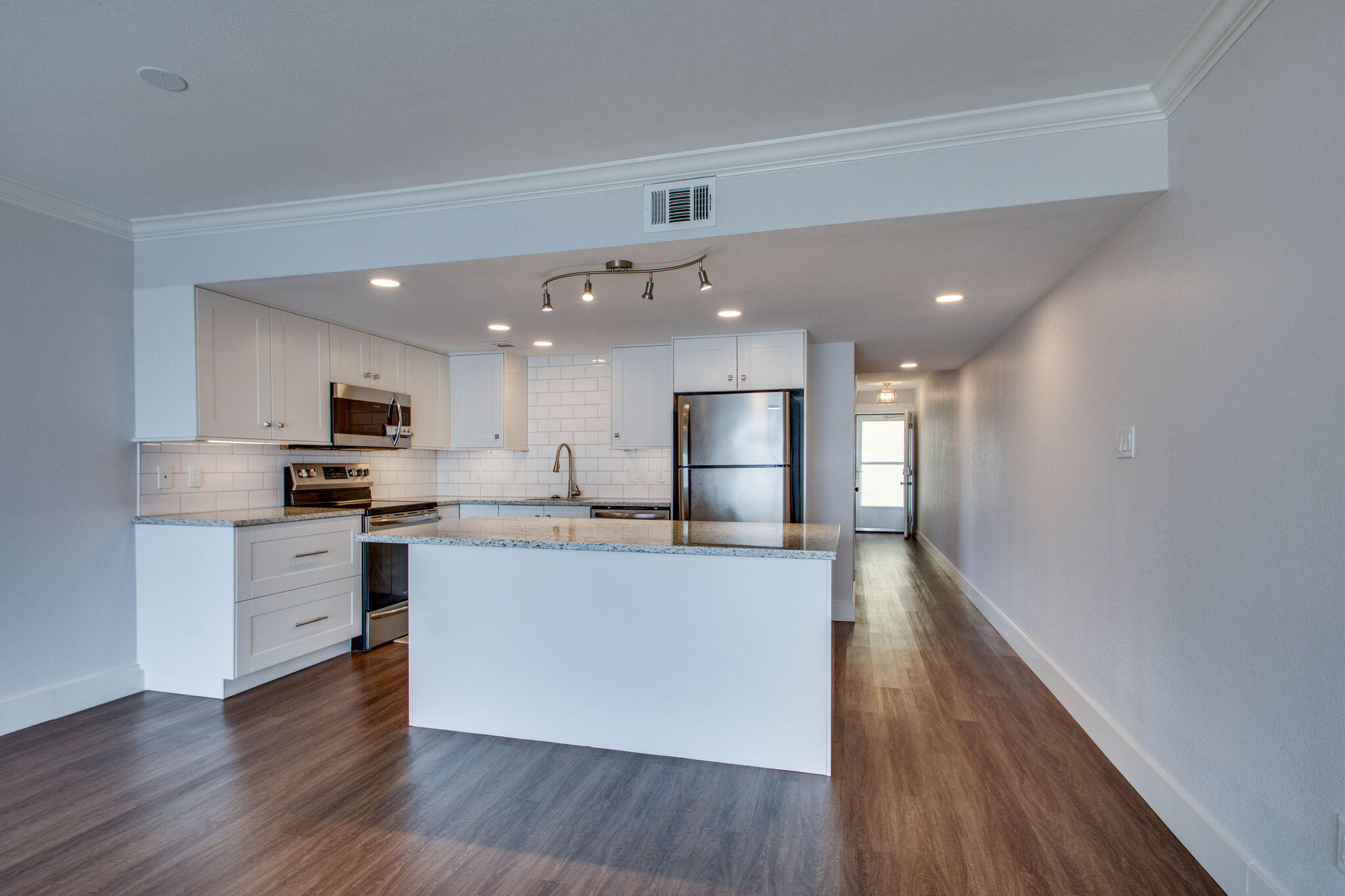 VALENCIA CONDO - Residential