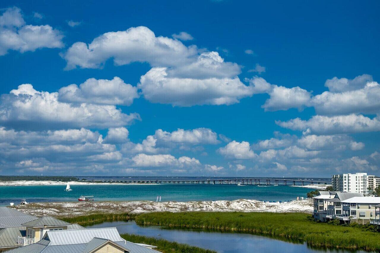 JETTY EAST CONDO - Residential