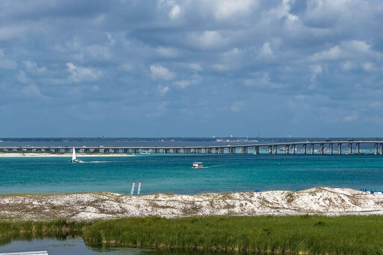 JETTY EAST CONDO - Residential