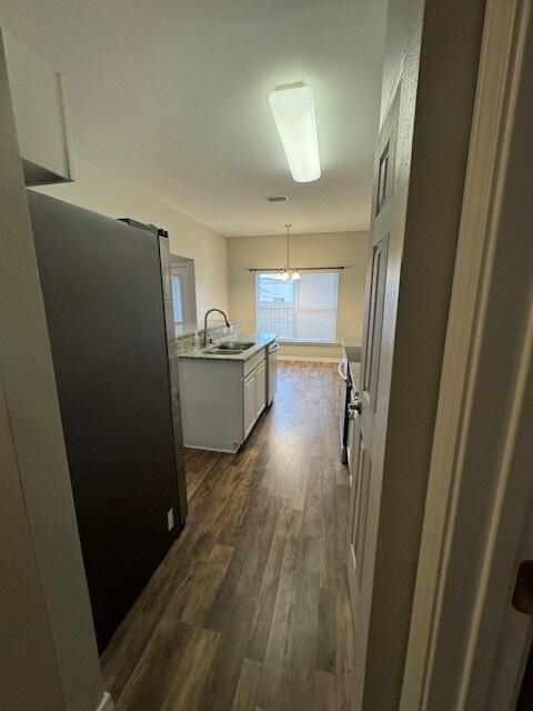HERITAGE MANOR - Residential Lease