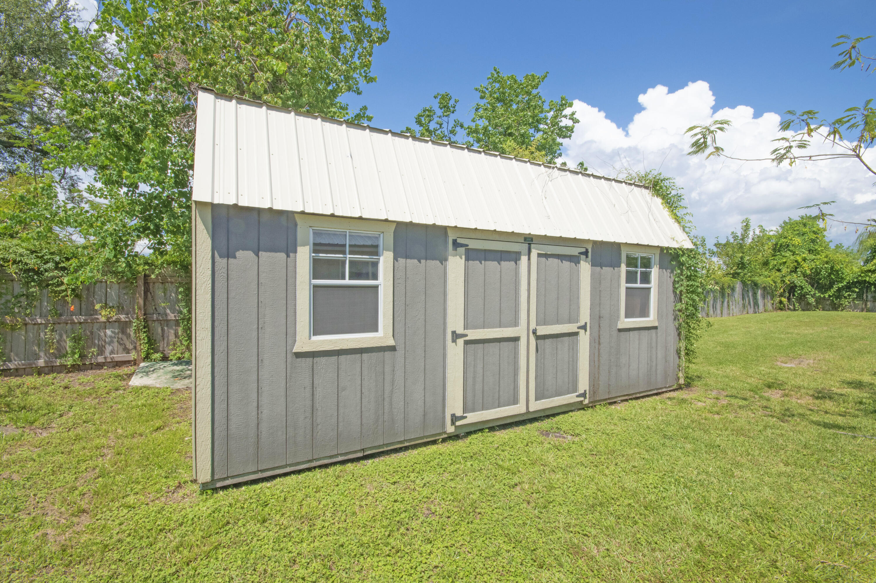 PRETTY BAYOU HEIGHTS 2ND ADDN - Residential