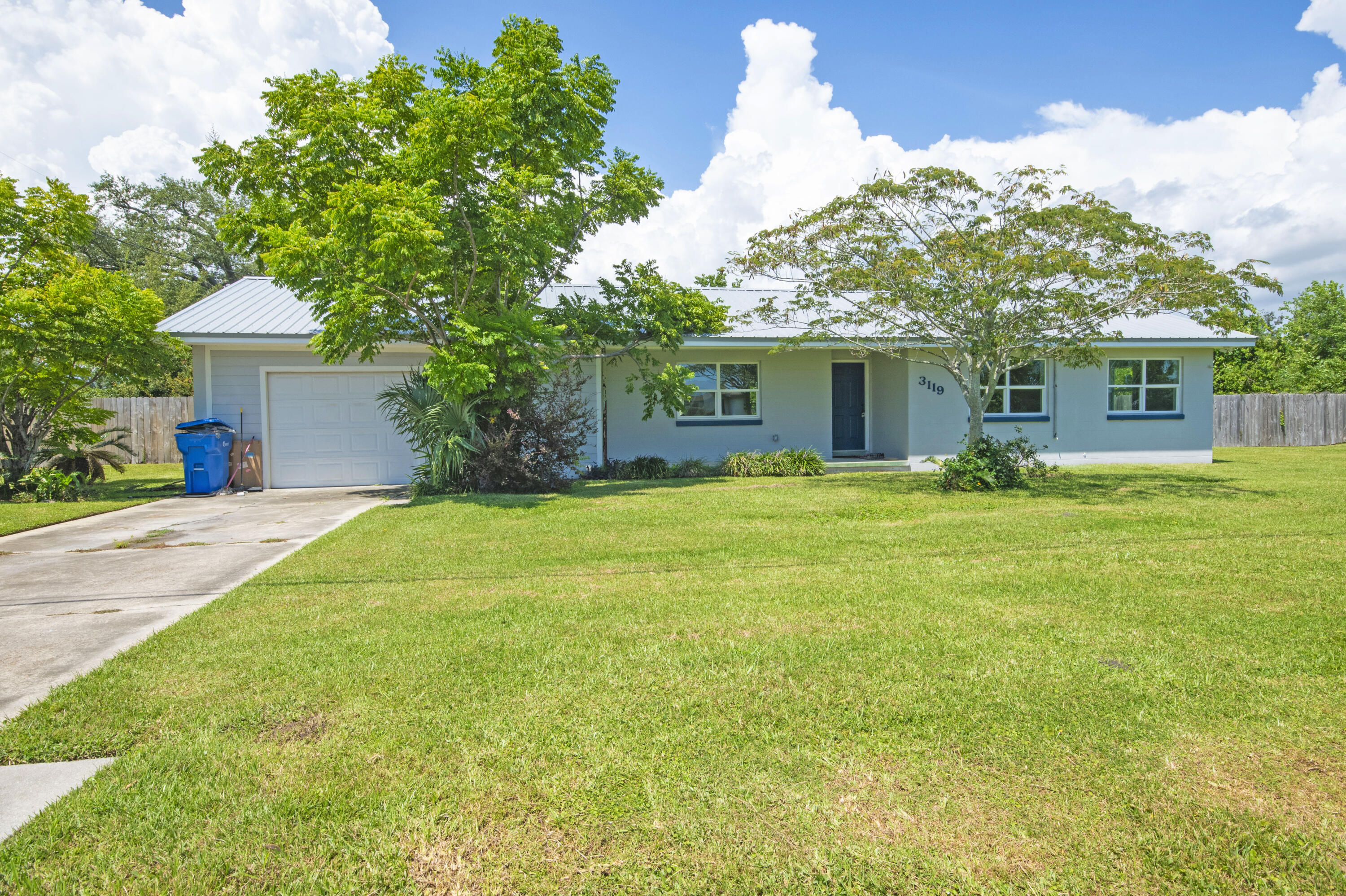 PRETTY BAYOU HEIGHTS 2ND ADDN - Residential