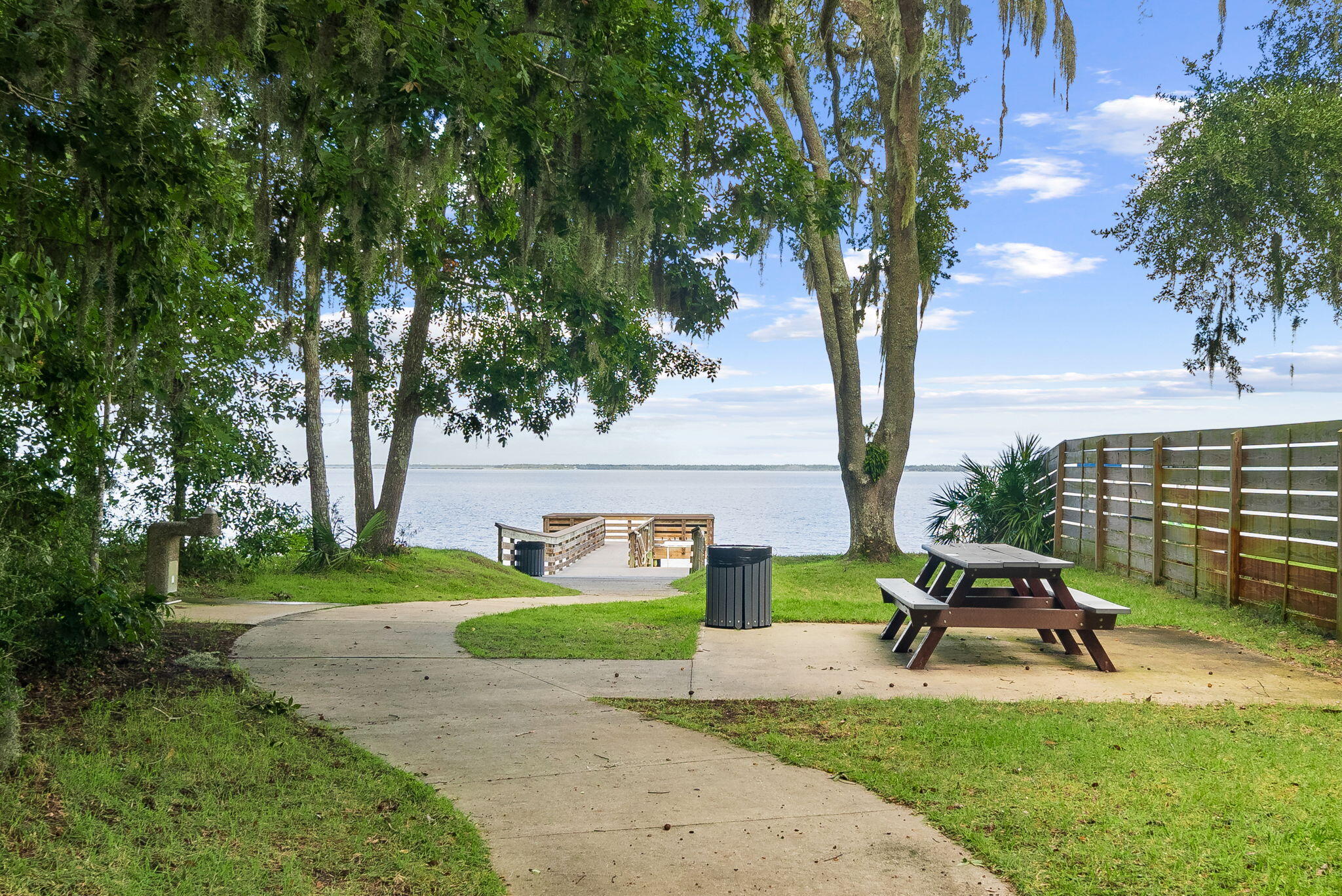 GRAYTON BAYOU - Land