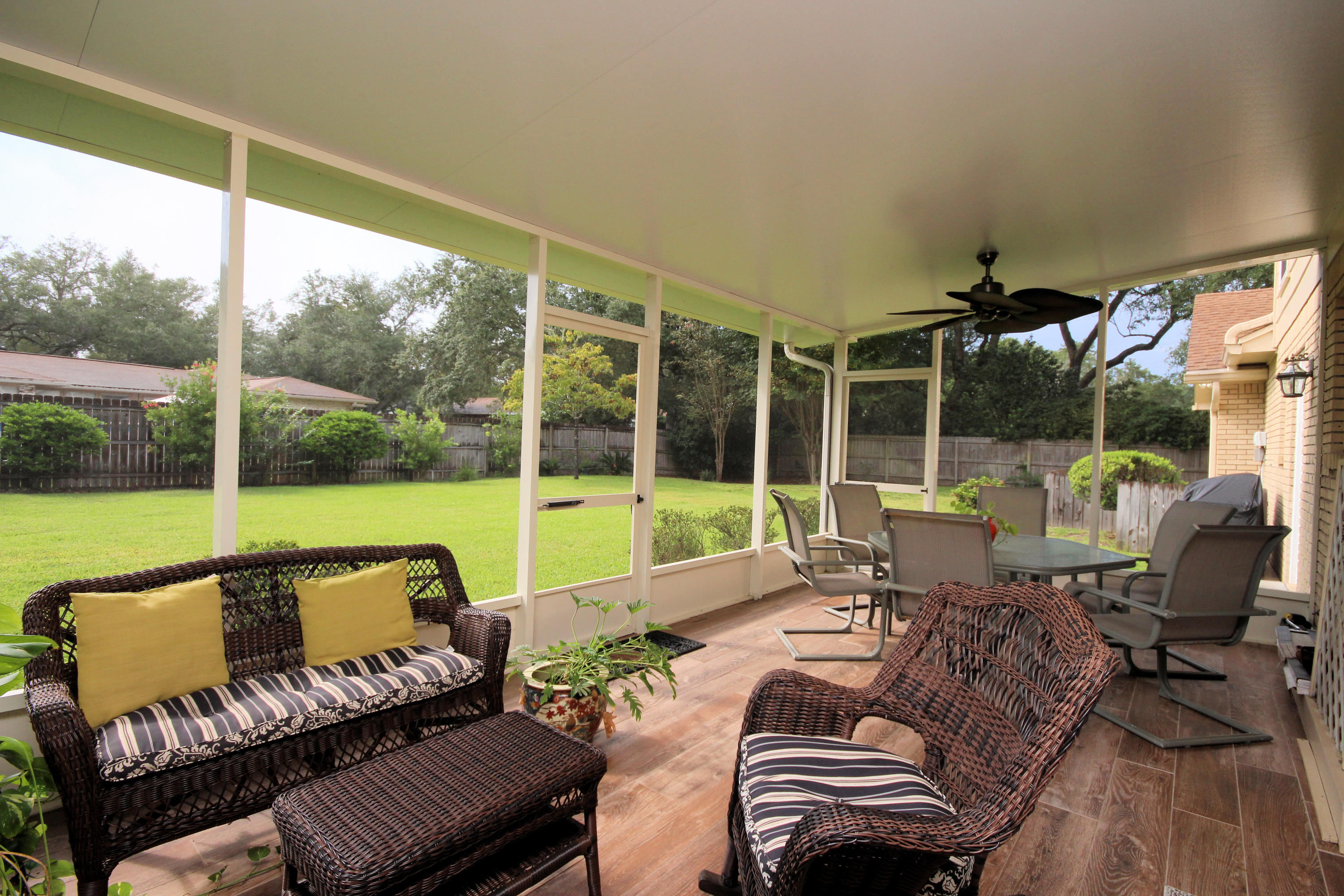 LAKE LORRAINE ESTATES 2 - Residential