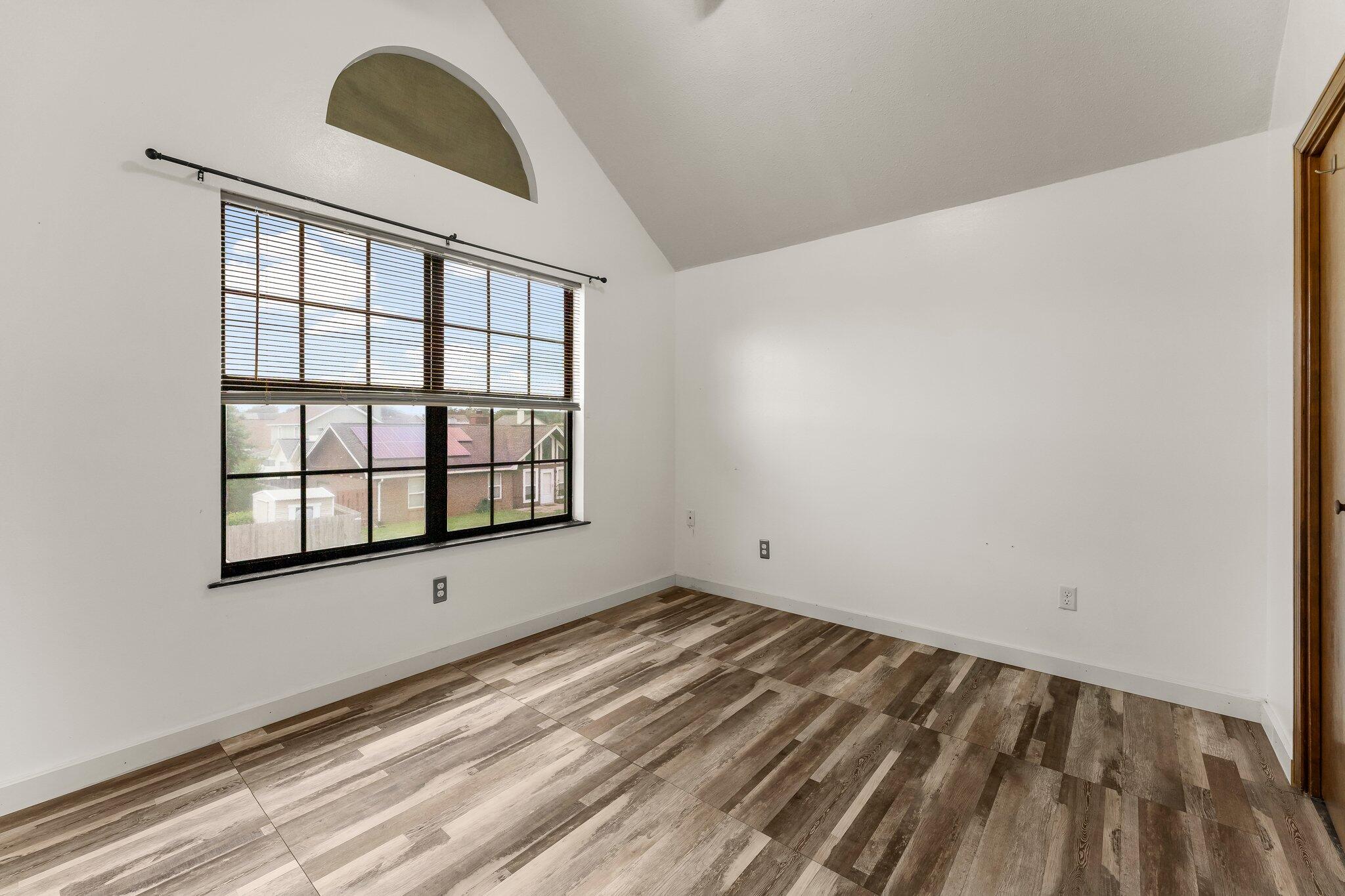 WOODLAND PARK ESTATES - Residential