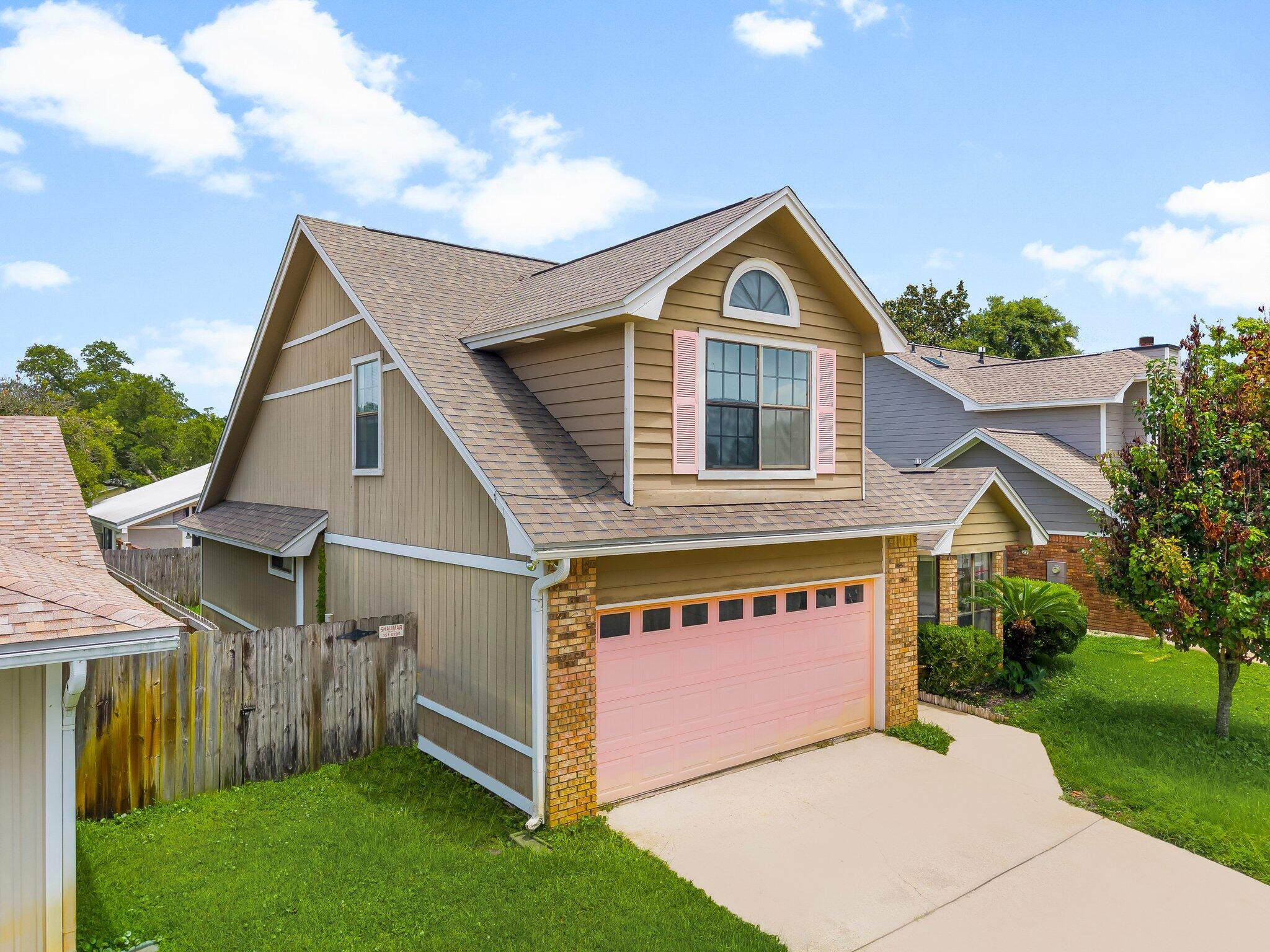 WOODLAND PARK ESTATES - Residential