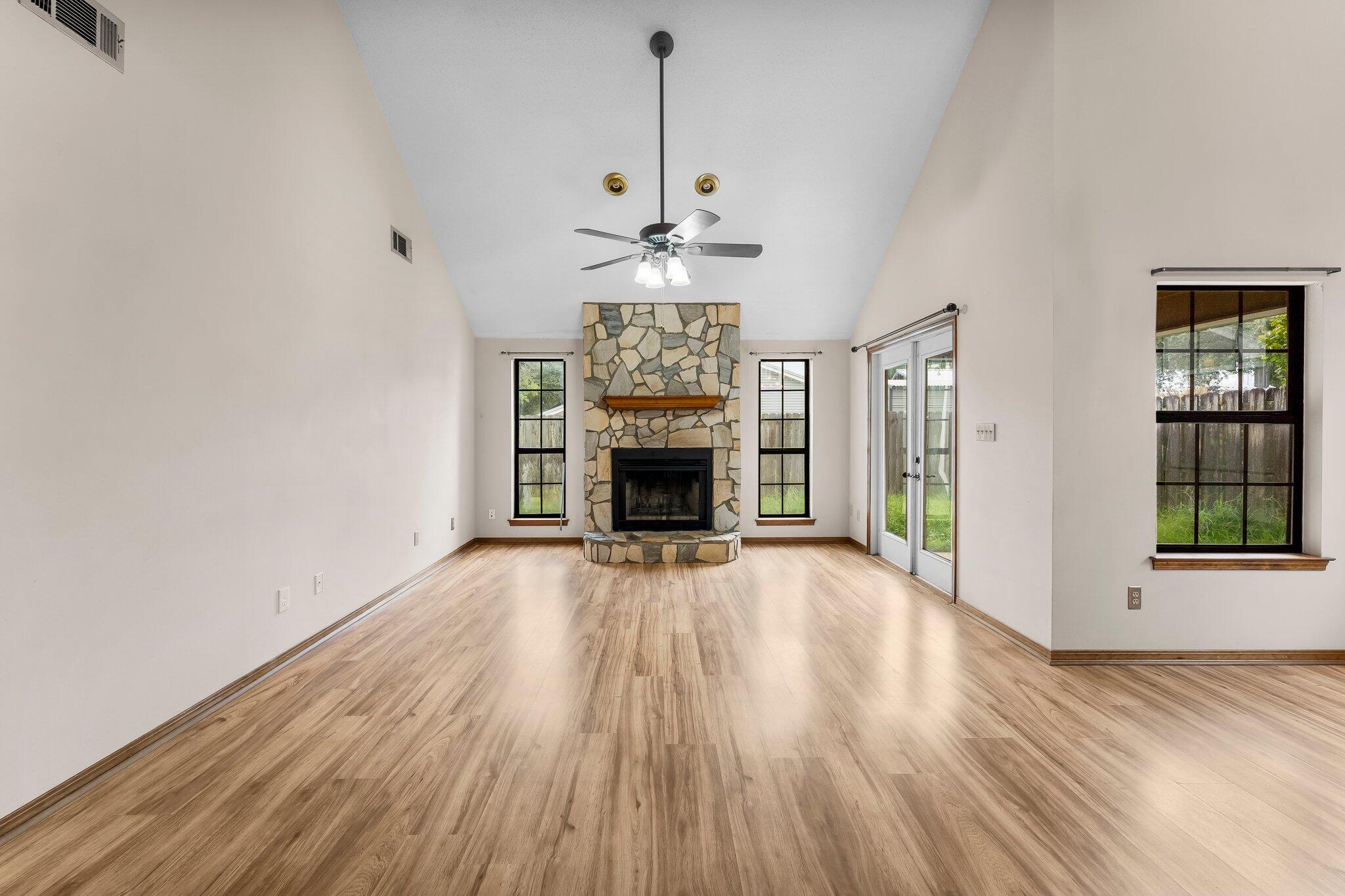 WOODLAND PARK ESTATES - Residential