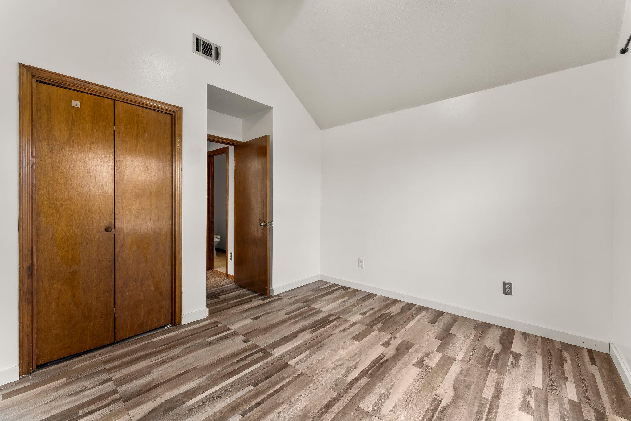 WOODLAND PARK ESTATES - Residential