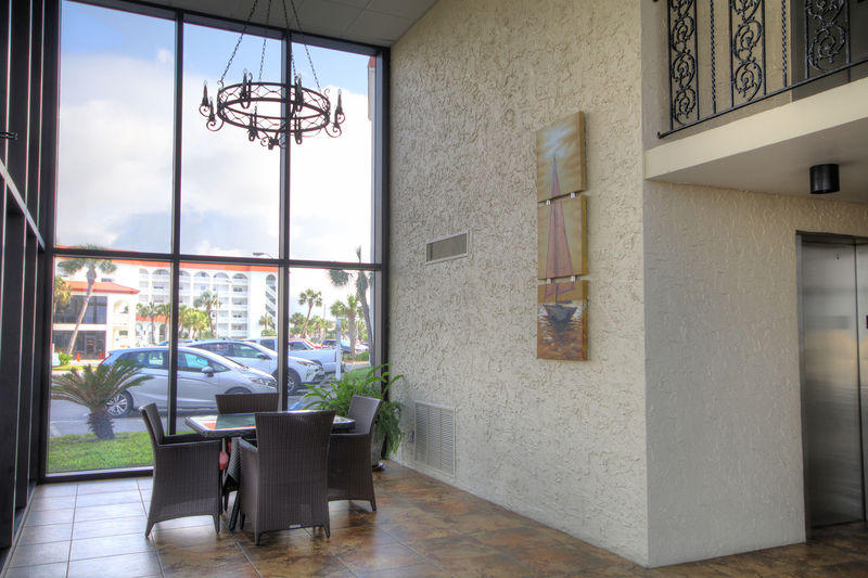 EL MATADOR CONDO - Residential