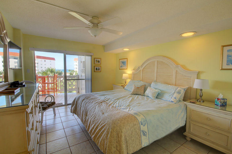 EL MATADOR CONDO - Residential