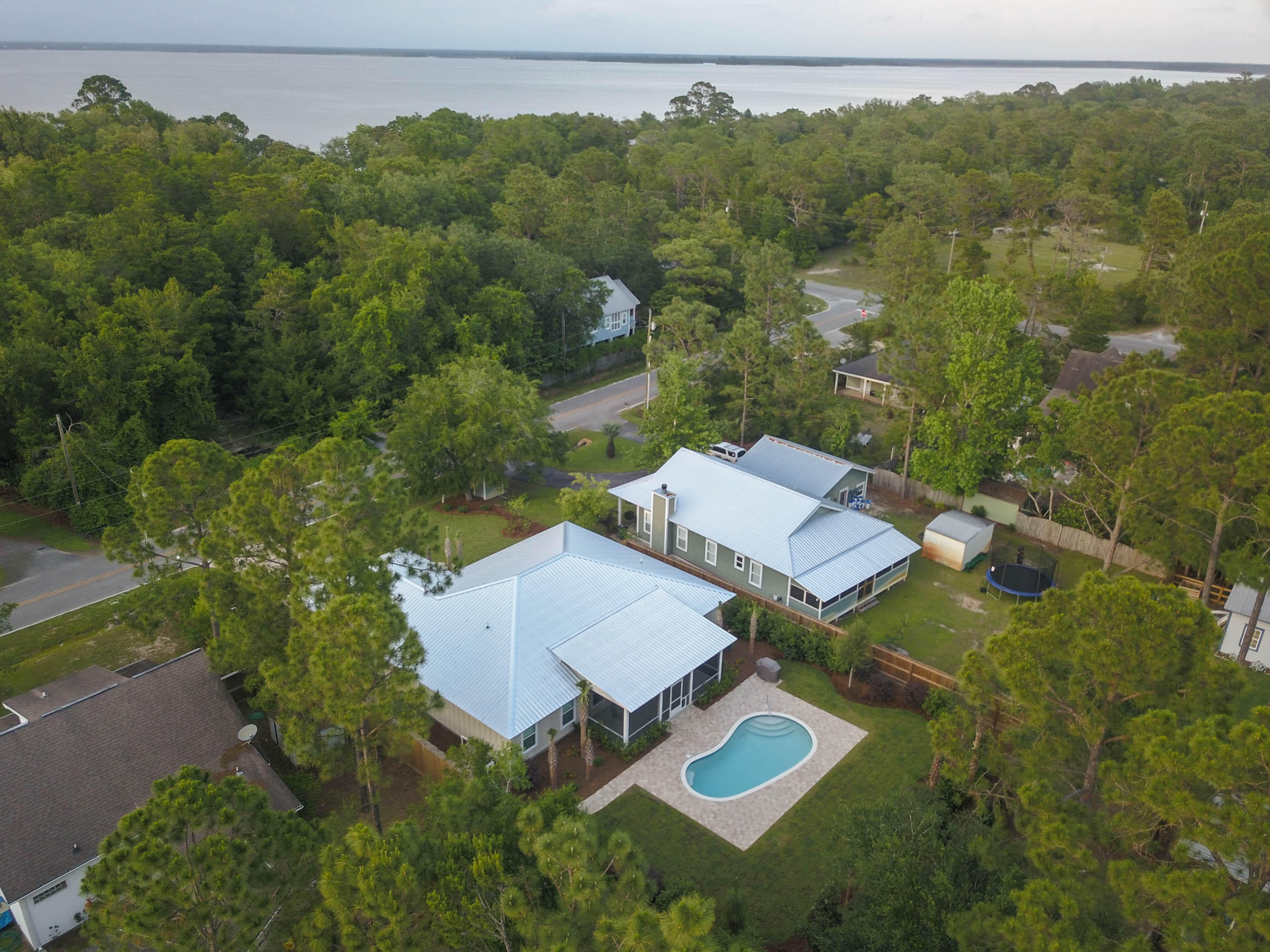 DAUGHETTES AMENDED - Residential