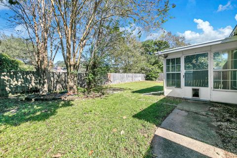 A home in Niceville