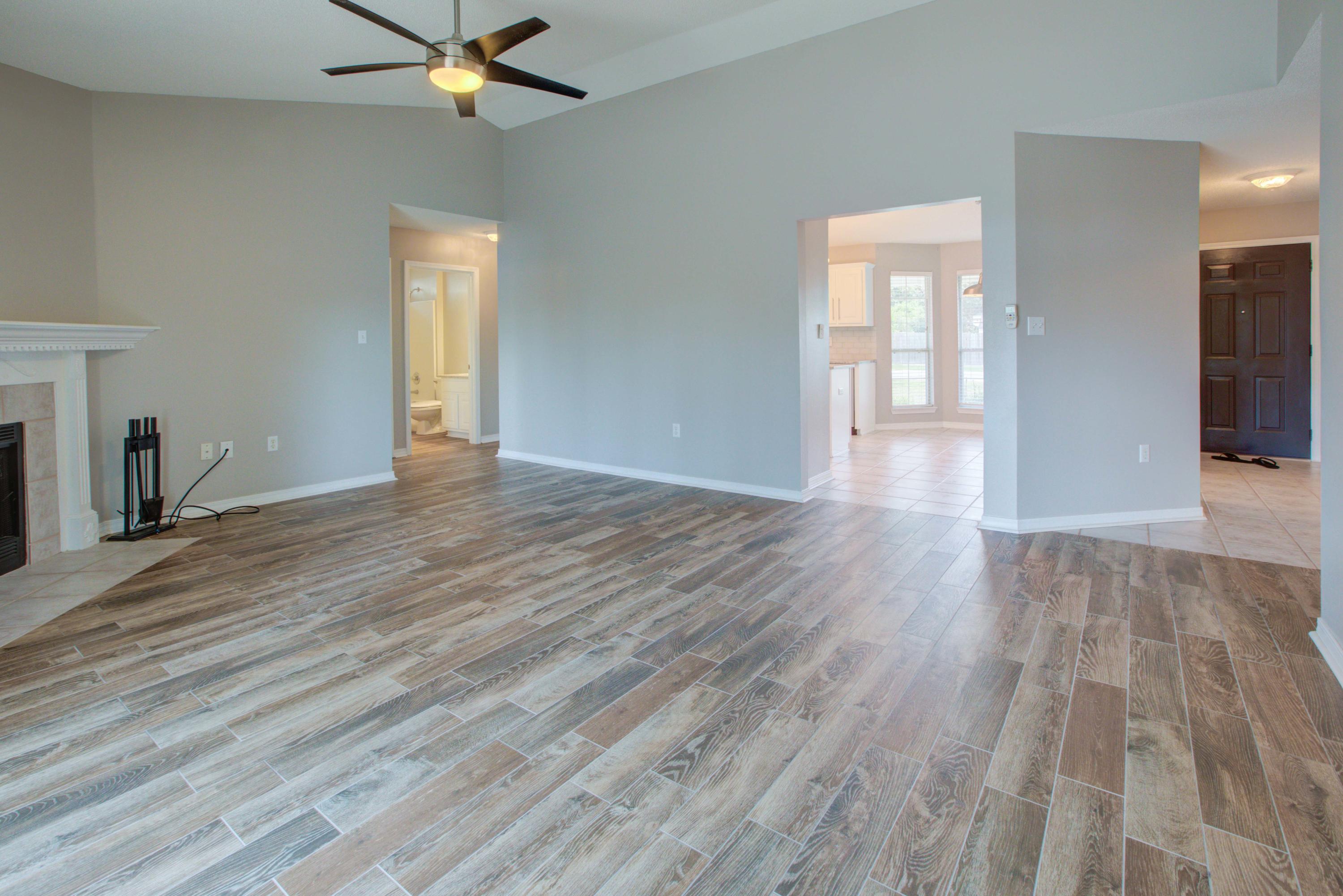 HARBOR BREEZE - Residential