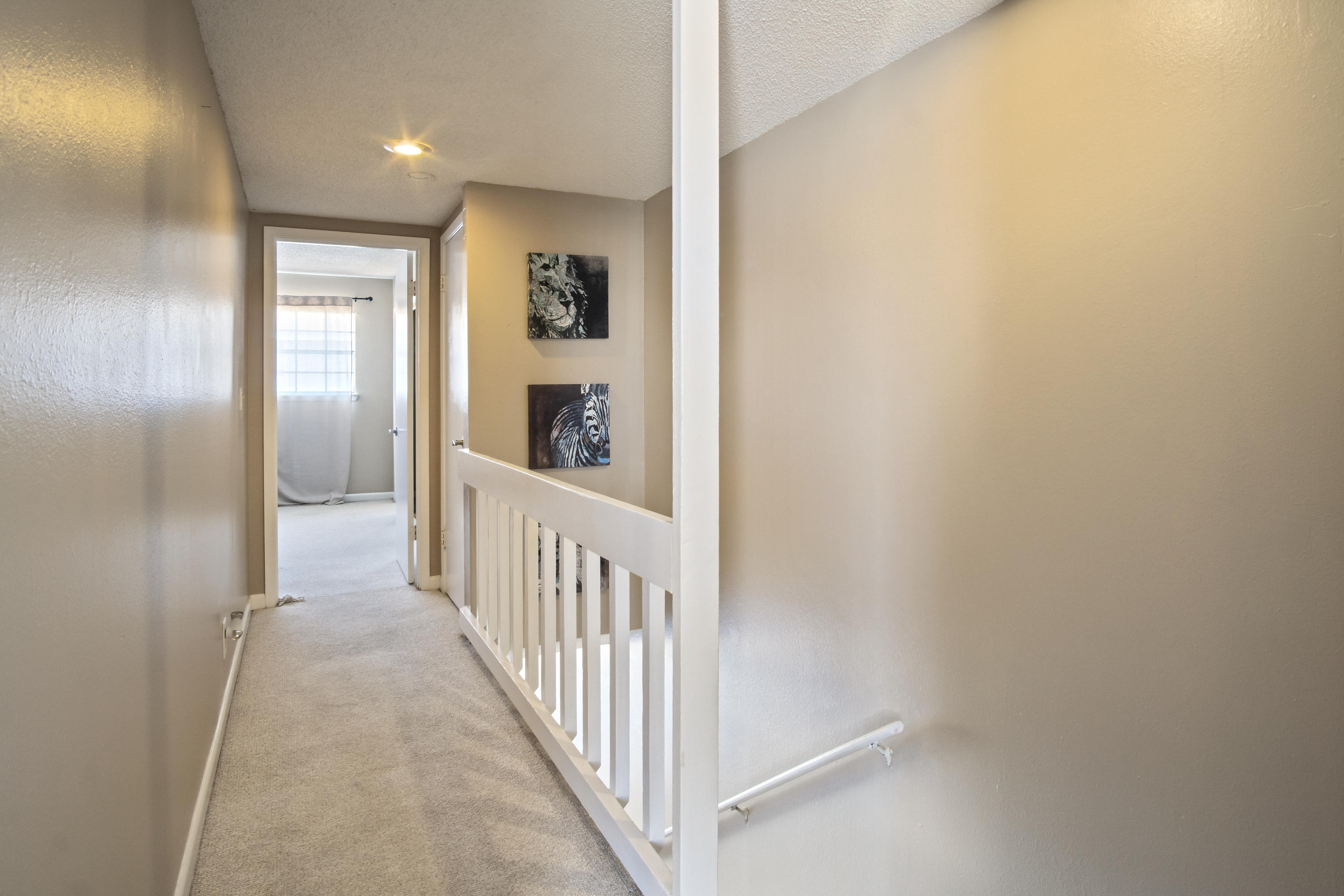 ISLANDWOOD CONDO - Residential