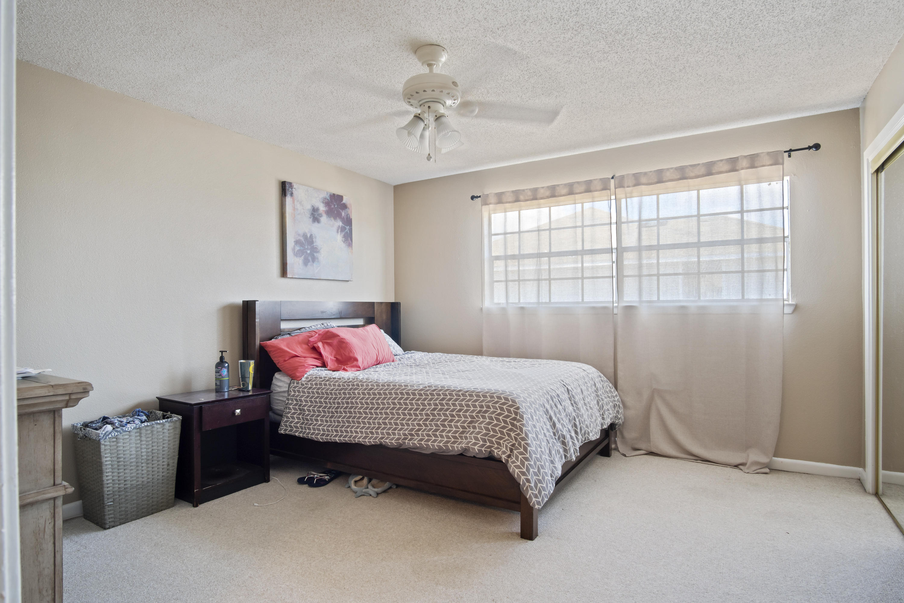 ISLANDWOOD CONDO - Residential