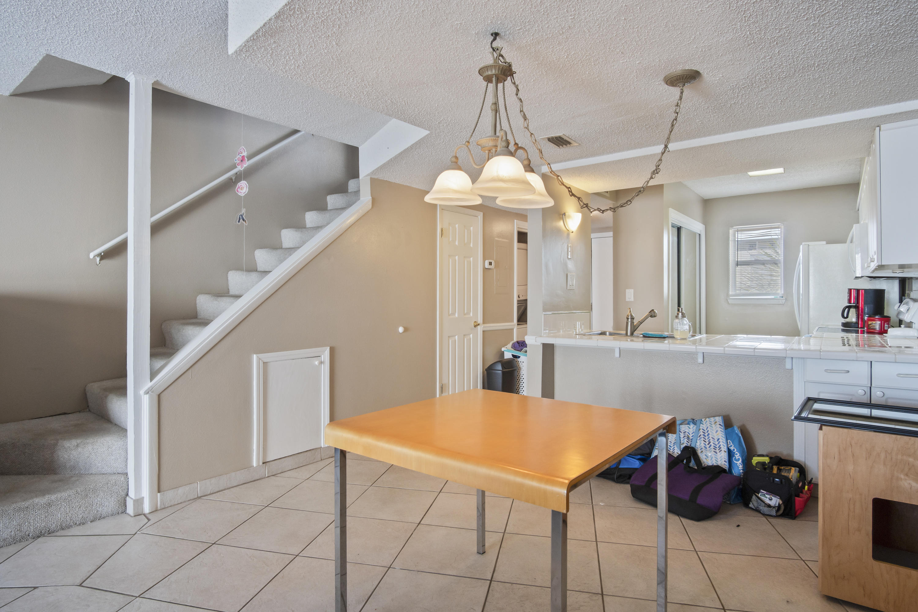 ISLANDWOOD CONDO - Residential