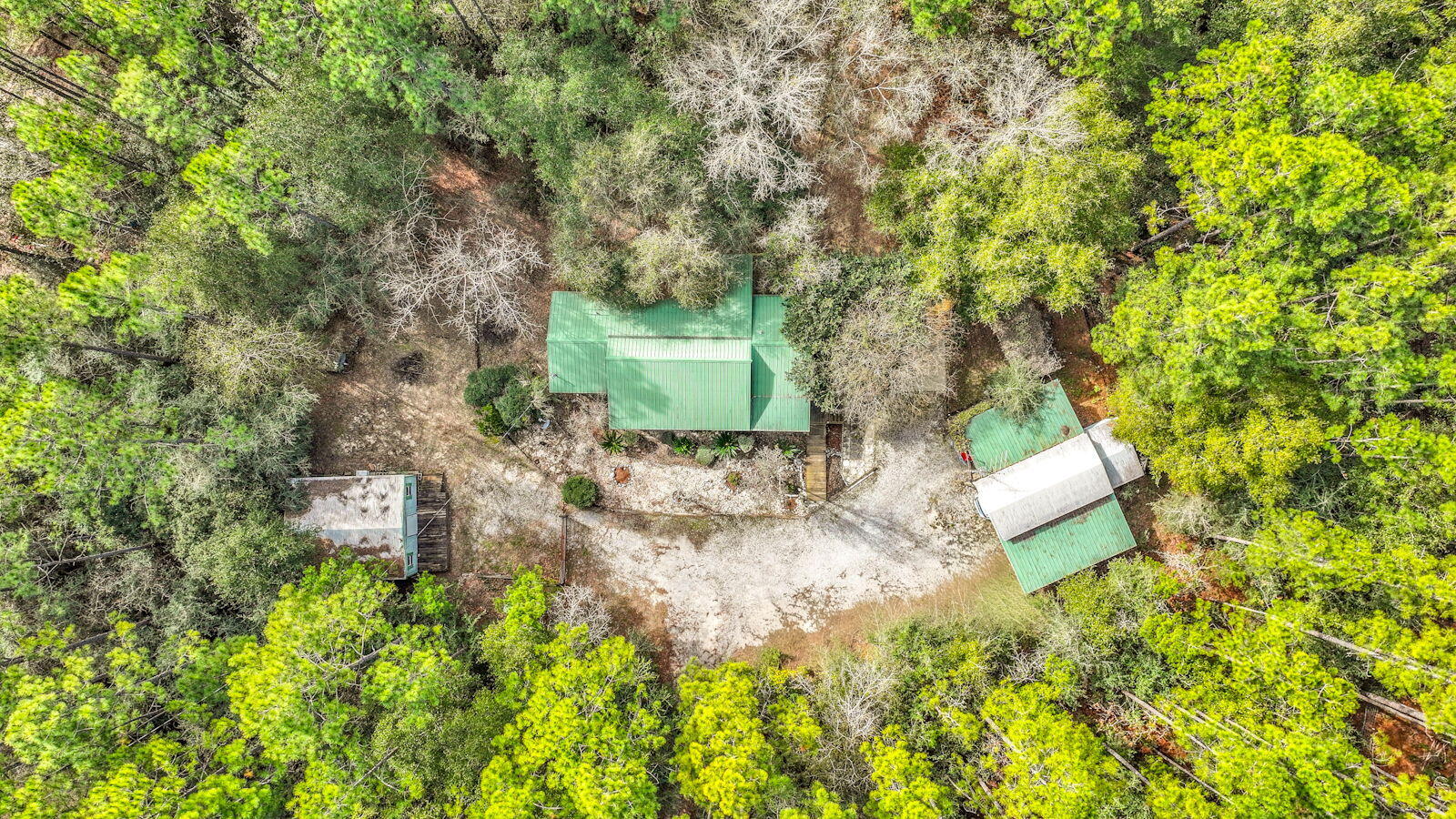 WHISPERING PINES - Residential