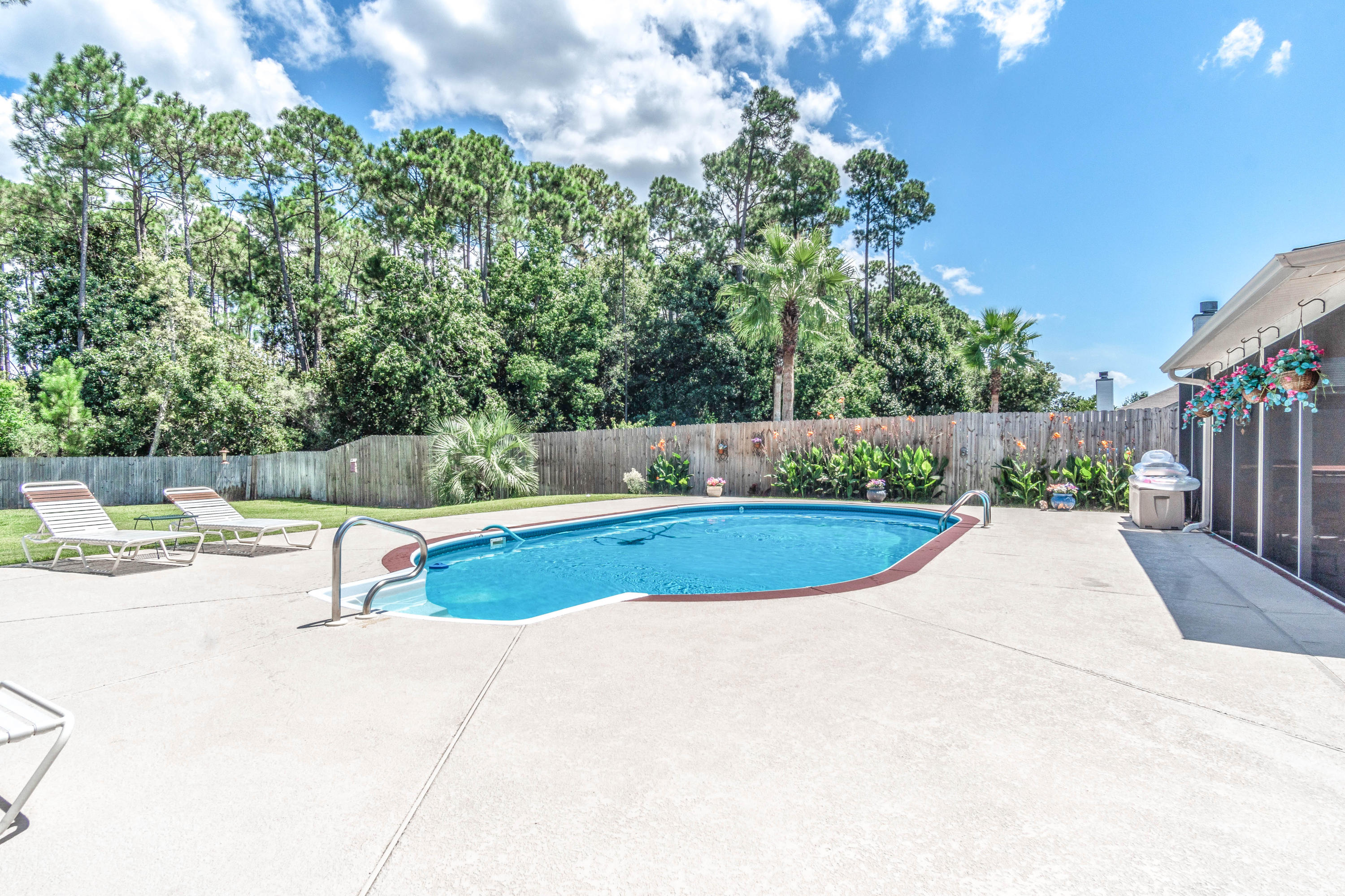 BRIGHTON OAKS - Residential