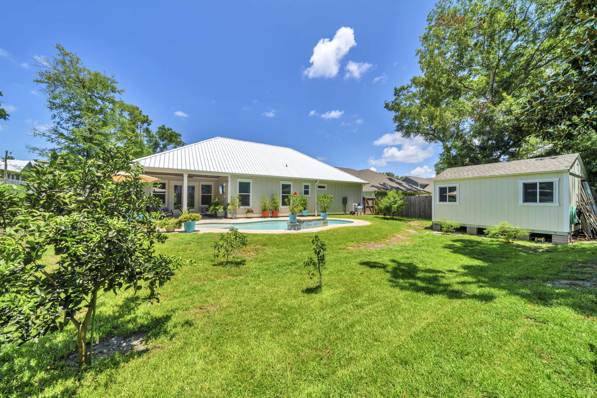 DAUGHETTES AMENDED - Residential