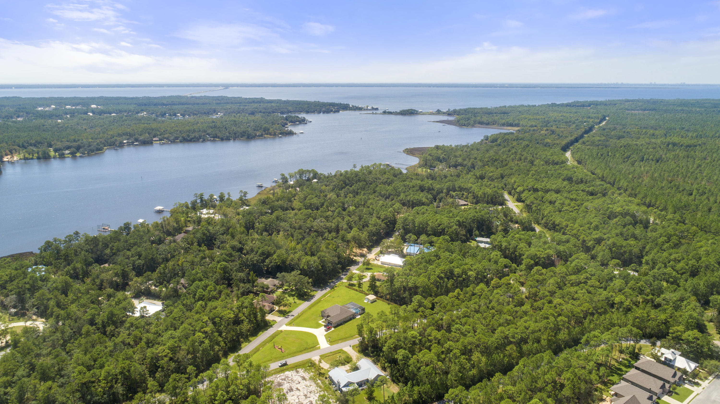 LAGRANGE SHORES - Land