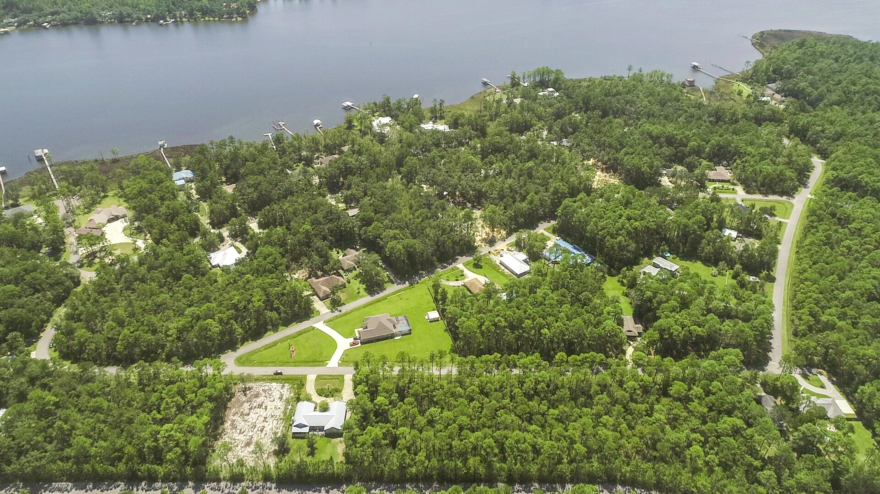 LAGRANGE SHORES - Land