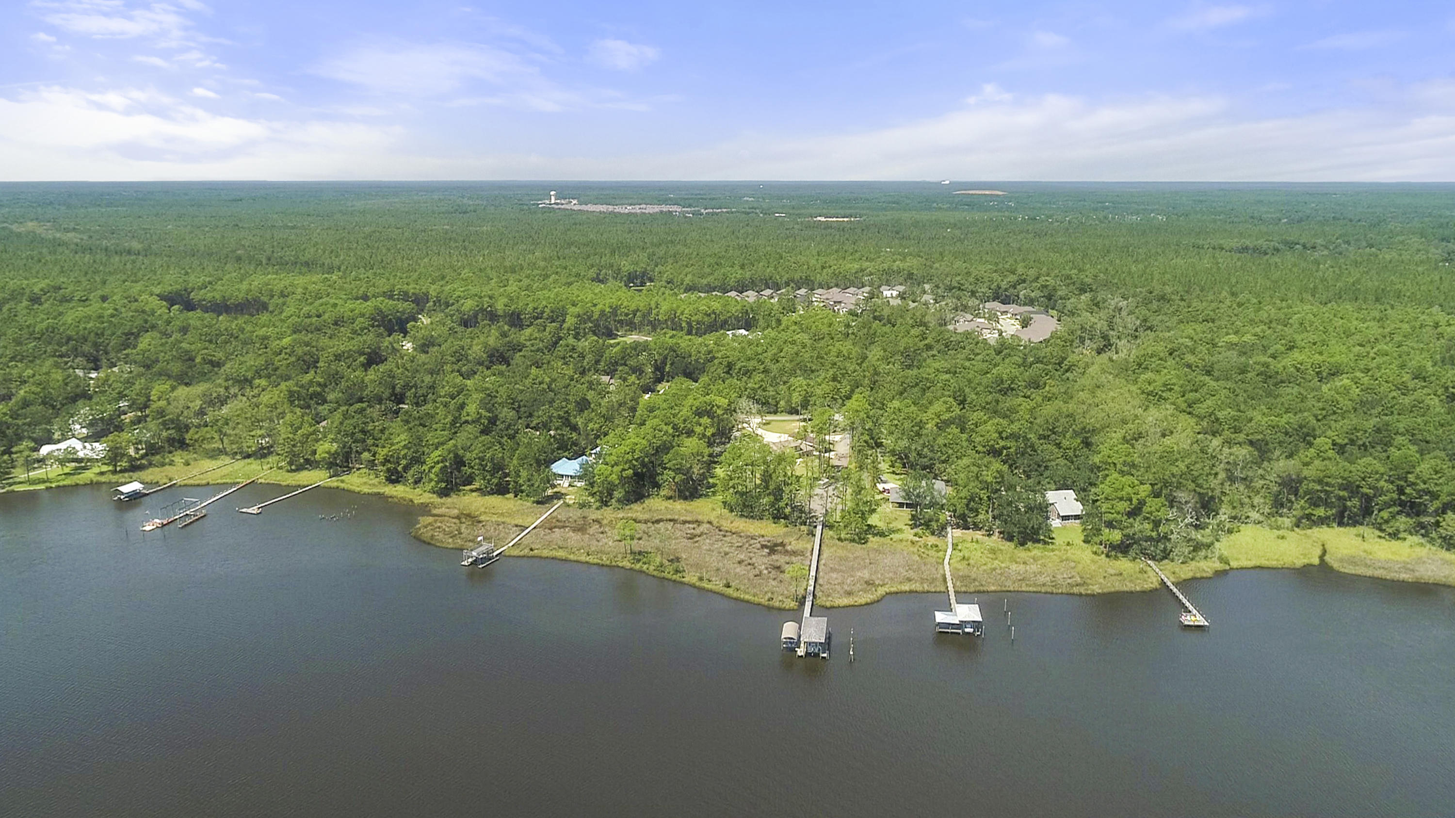 LAGRANGE SHORES - Land